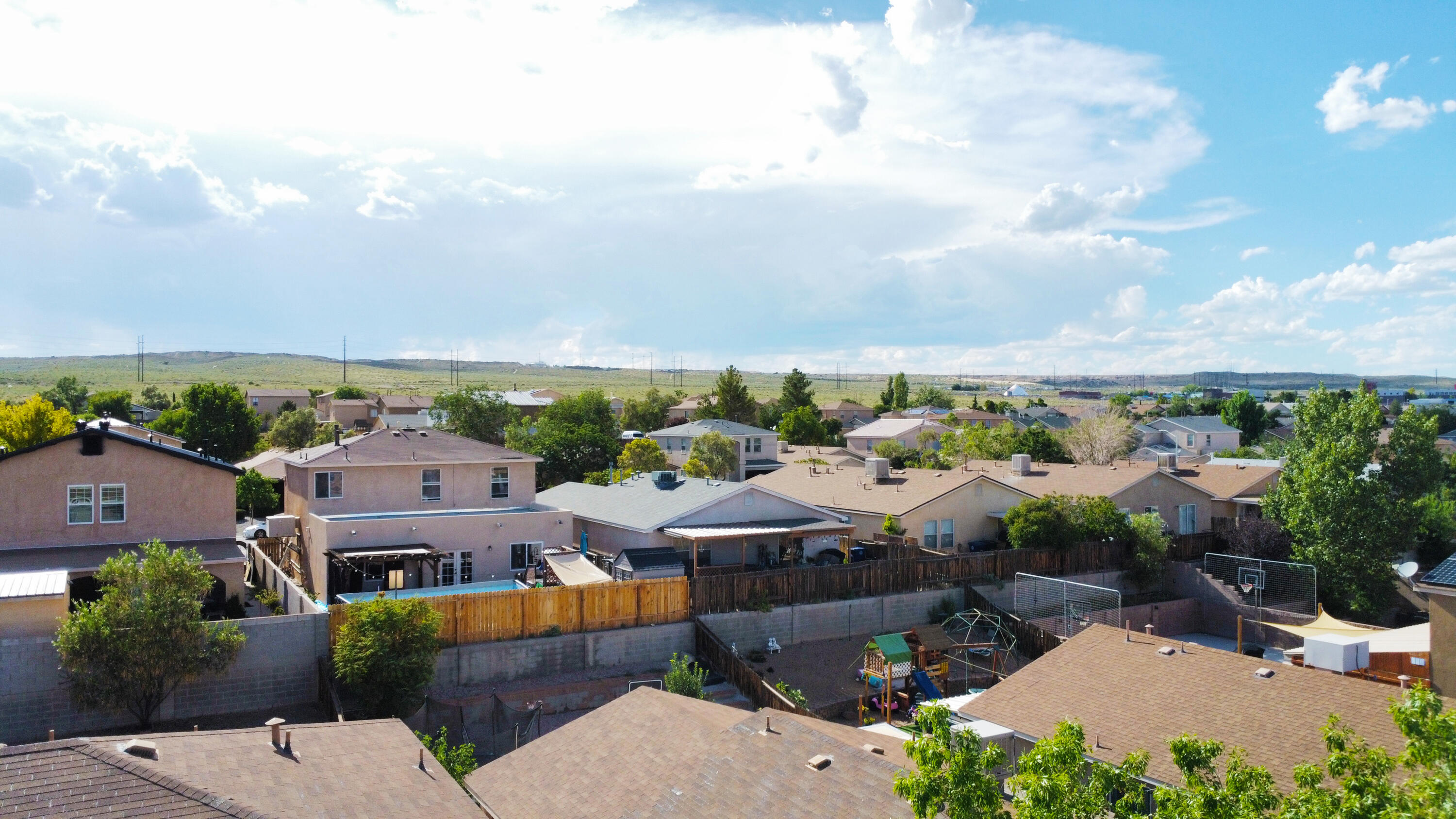 931 HAWK DRIVE Drive SW
