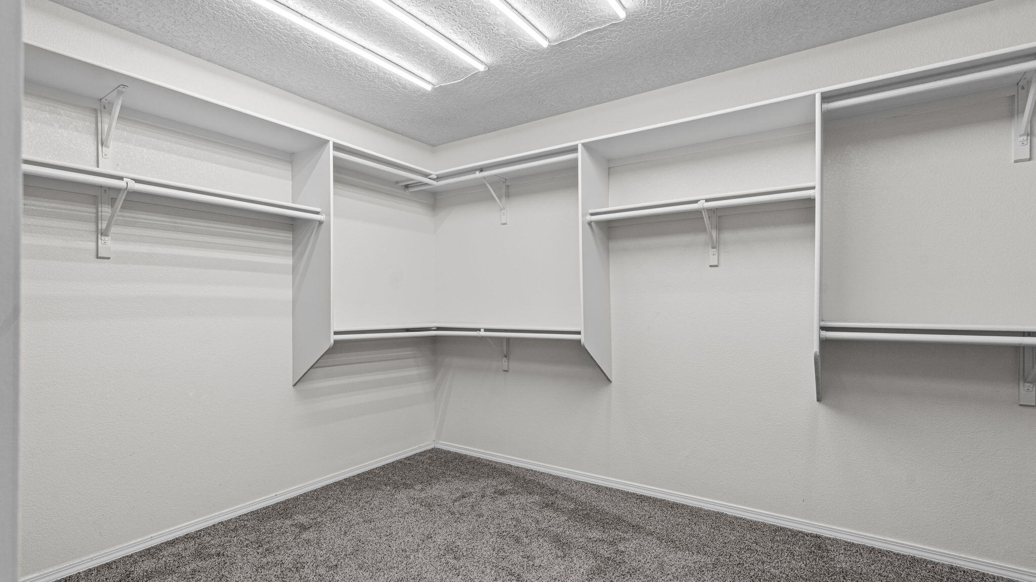 1041 Colibri Avenue NW