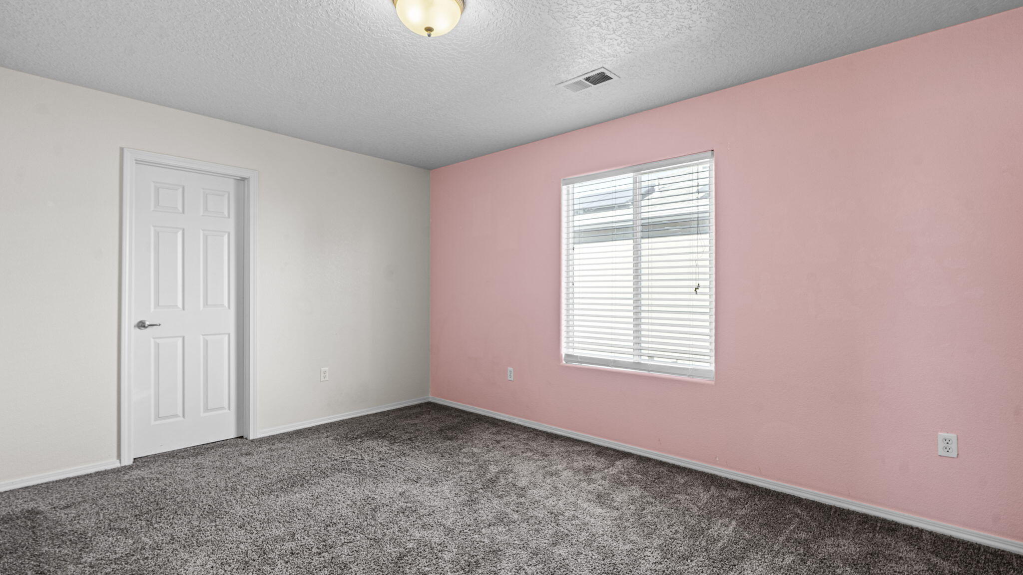 1041 Colibri Avenue NW