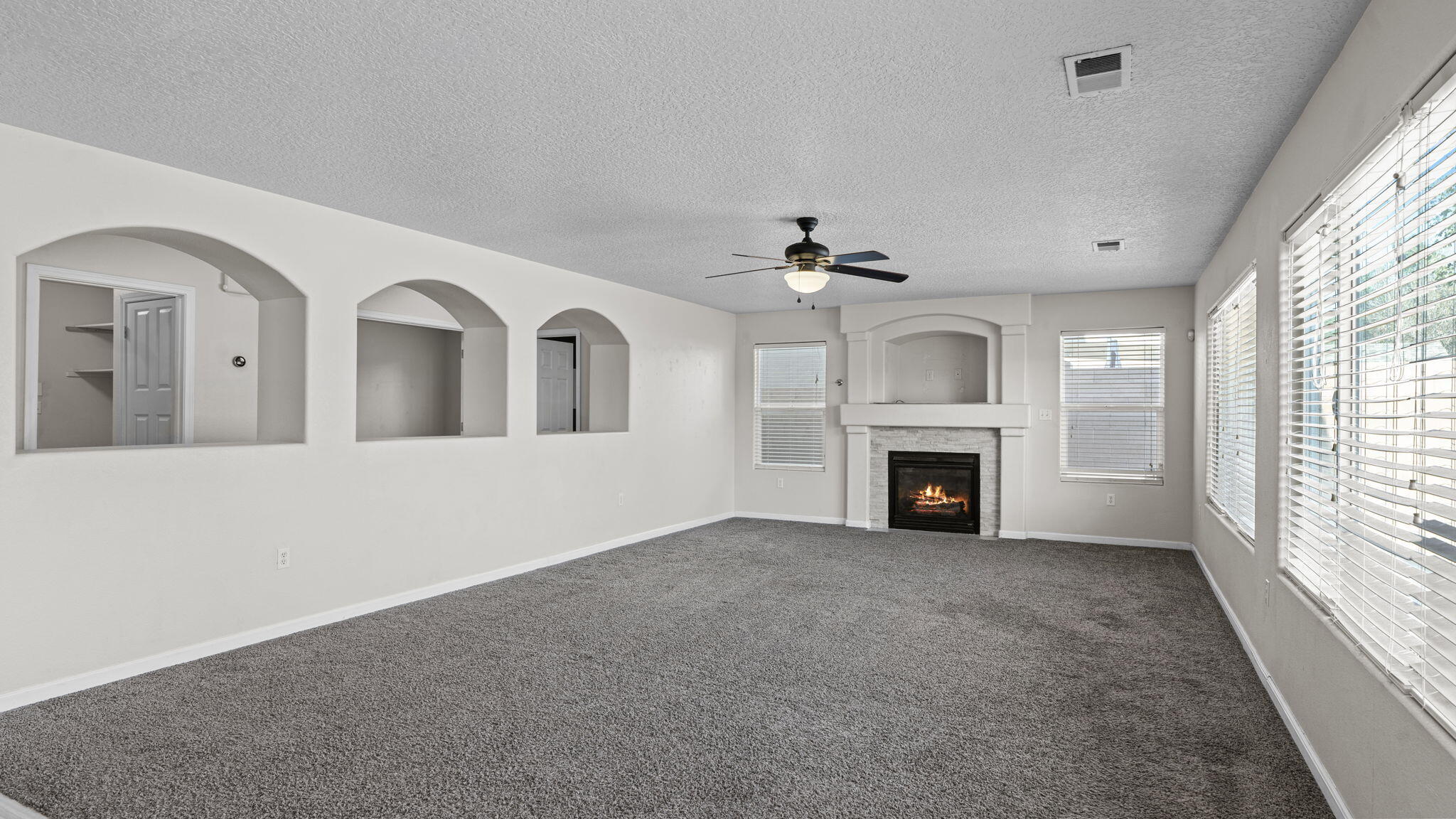 1041 Colibri Avenue NW