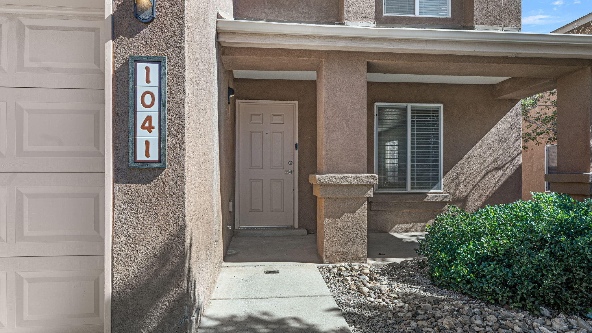 1041 Colibri Avenue NW