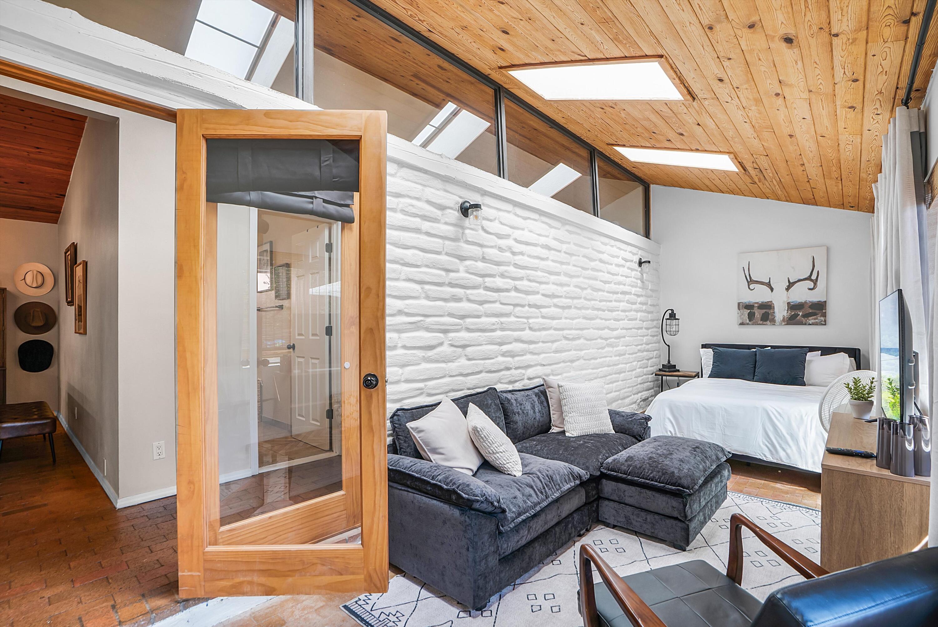 300 MONTANA WELLS Road NE