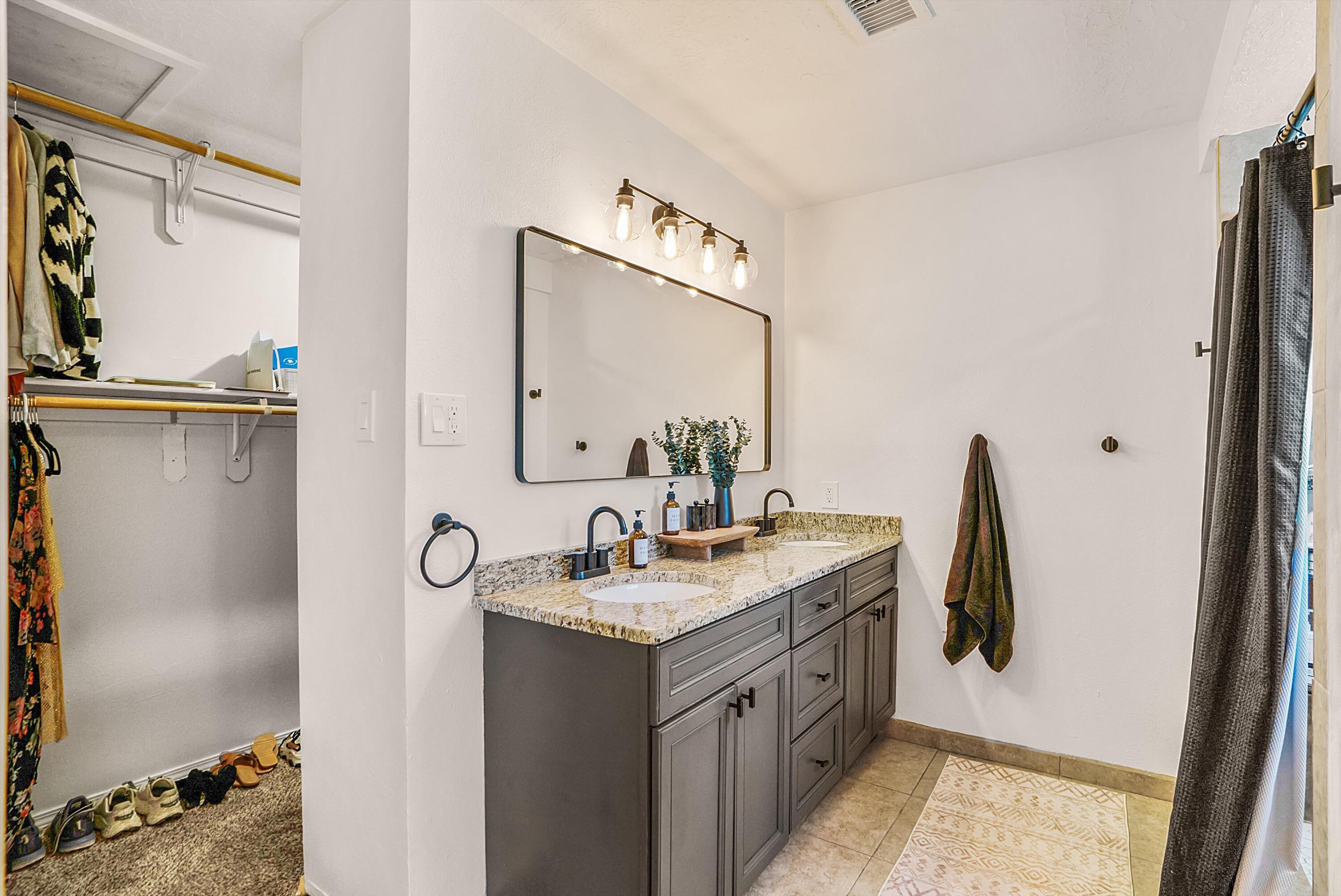 300 MONTANA WELLS Road NE