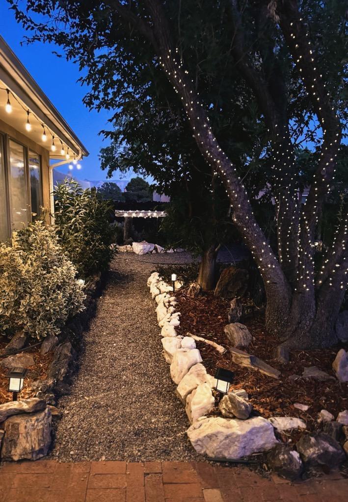 300 MONTANA WELLS Road NE