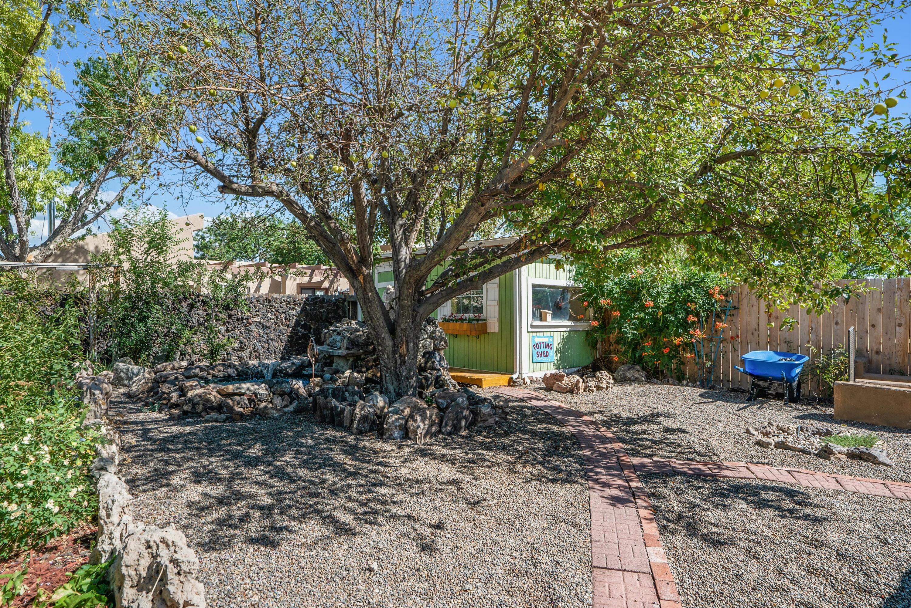 300 MONTANA WELLS Road NE