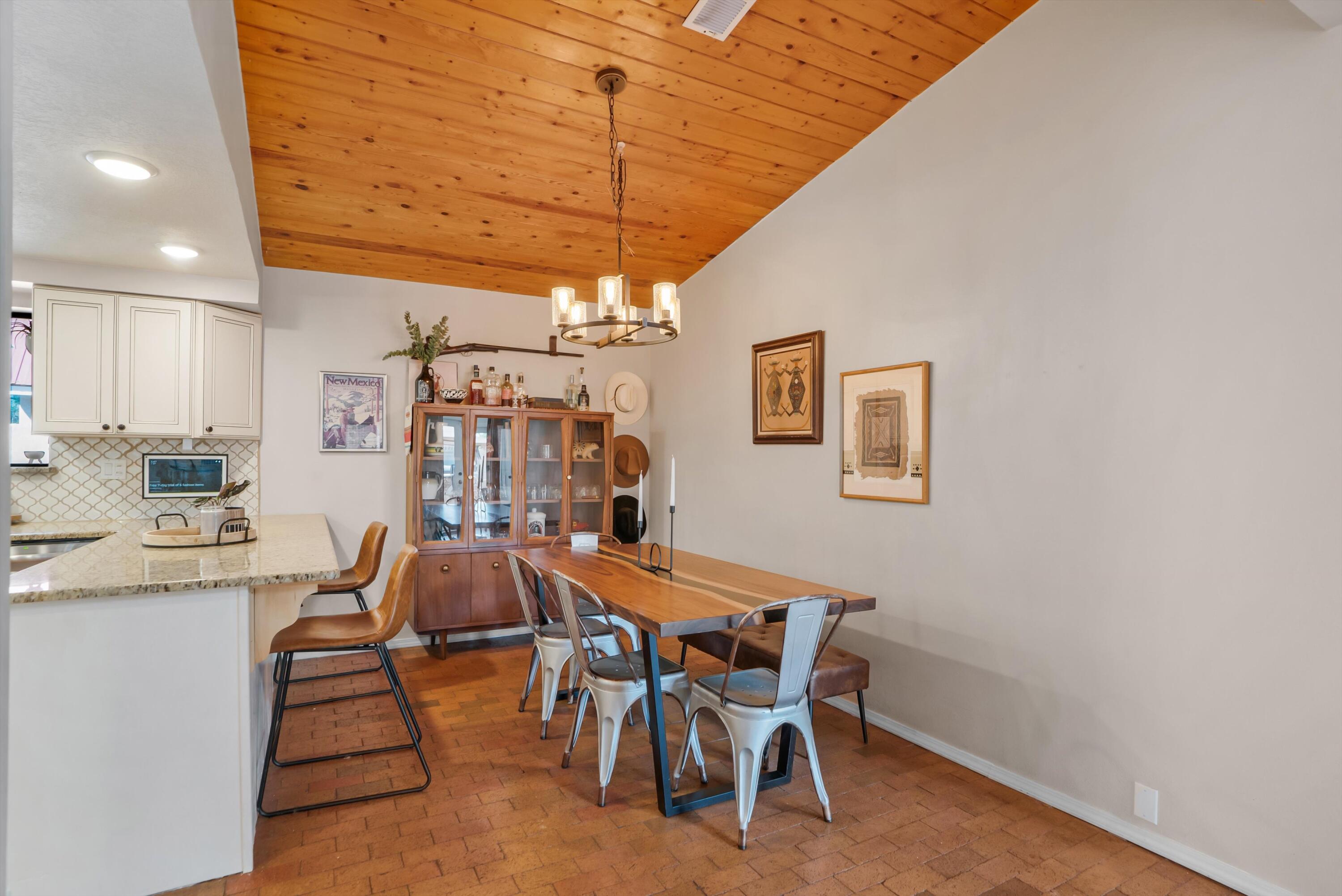 300 MONTANA WELLS Road NE