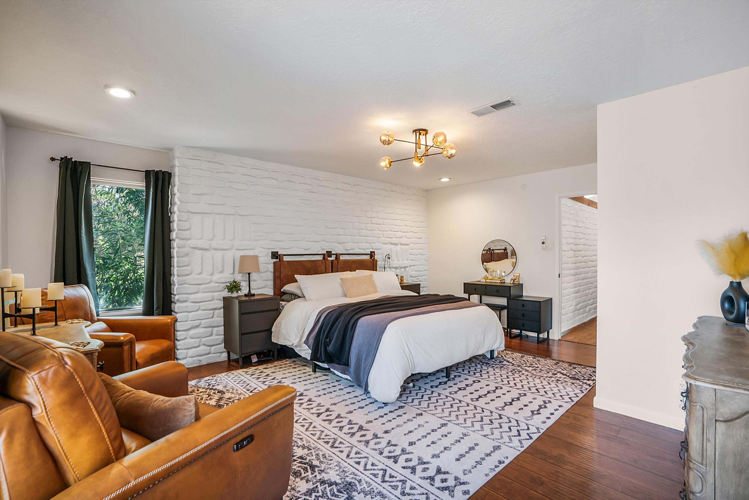 300 MONTANA WELLS Road NE