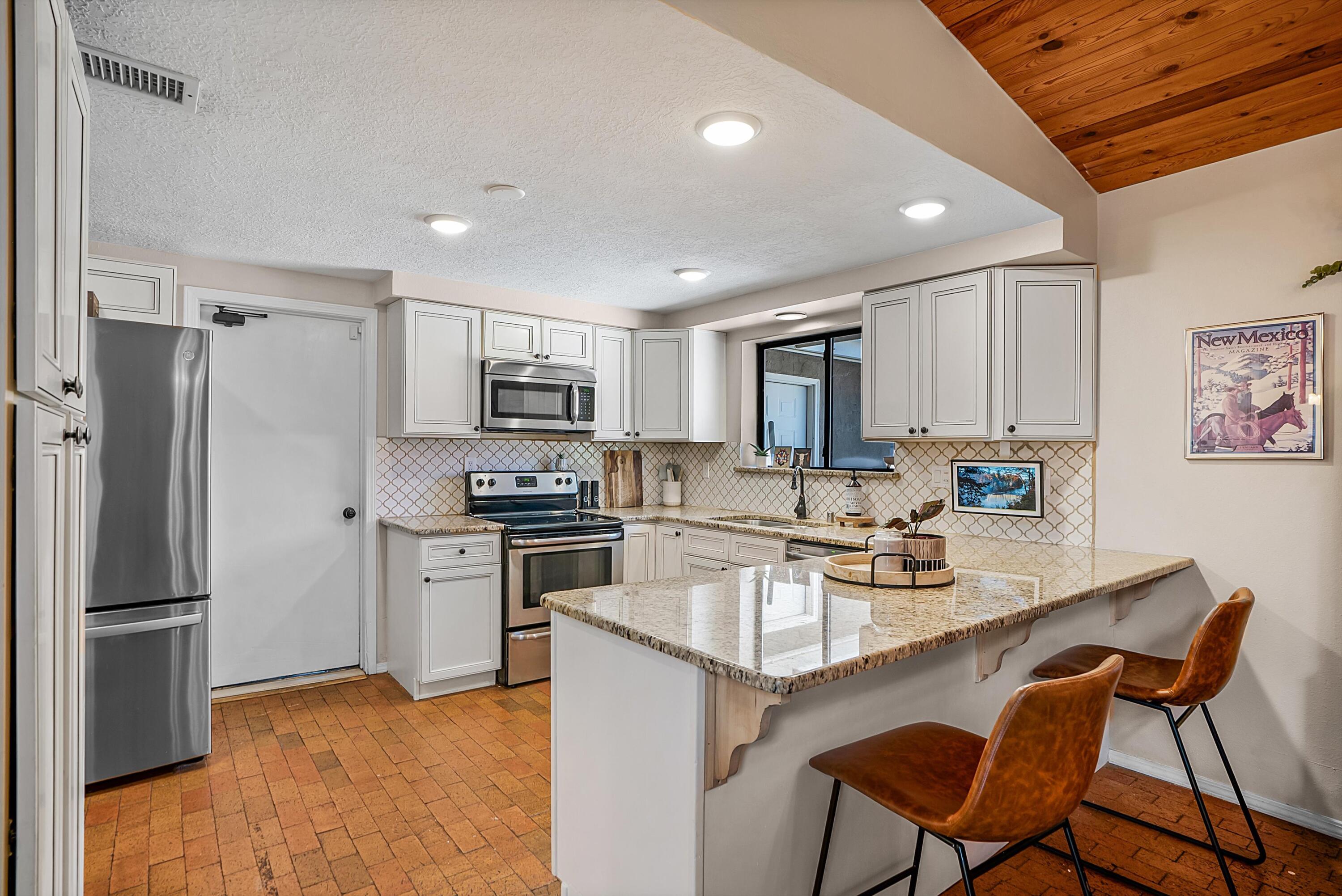 300 MONTANA WELLS Road NE