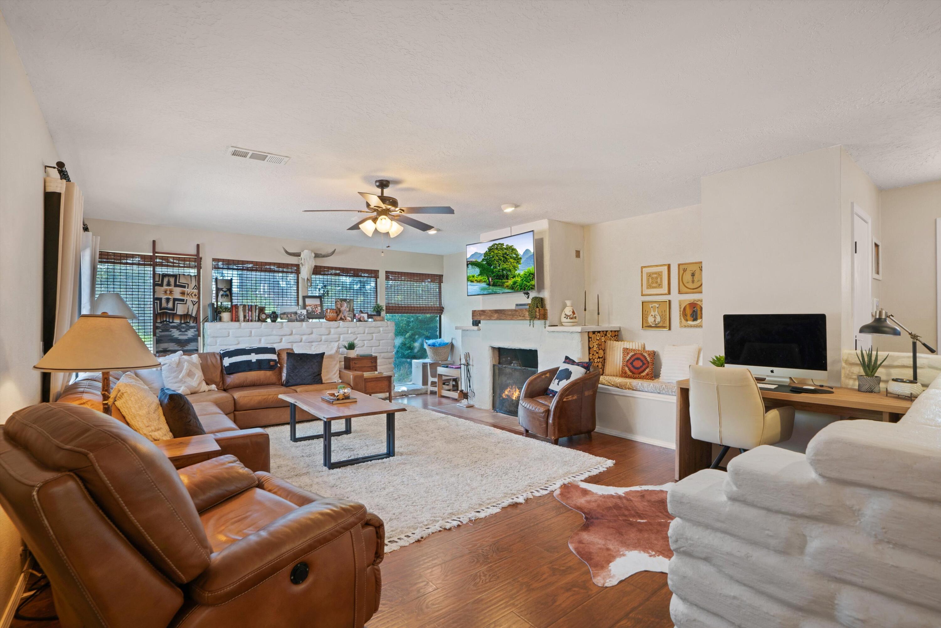 300 MONTANA WELLS Road NE