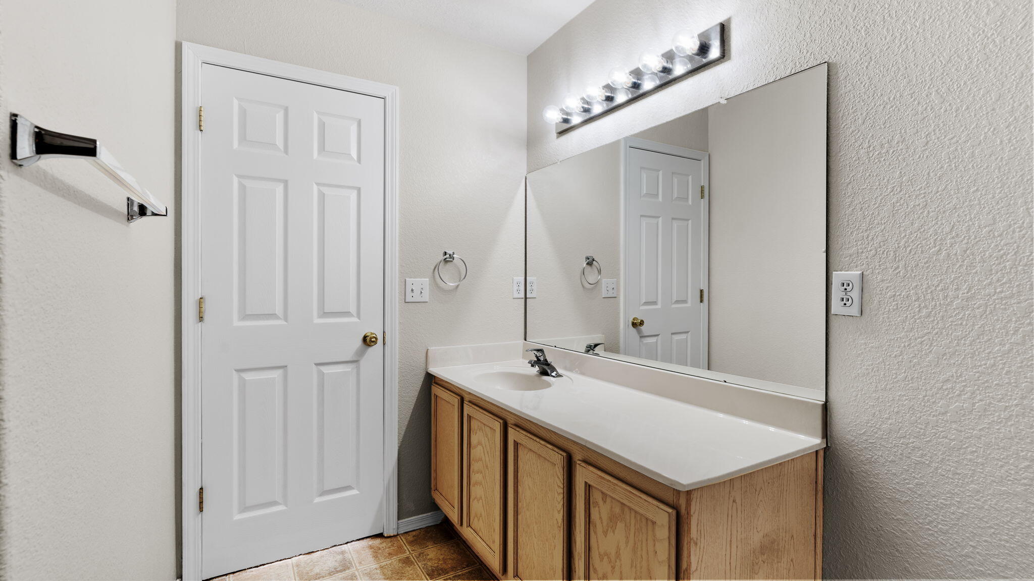 500 Camino Del Rey SW