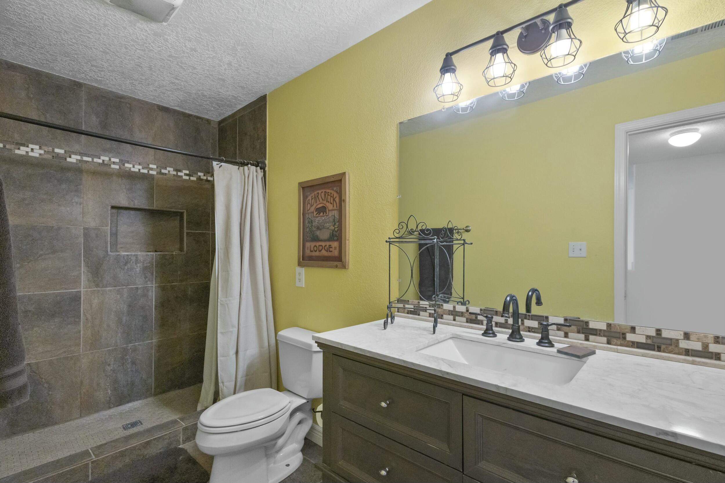 1021 Colibri Ave NW Avenue NW