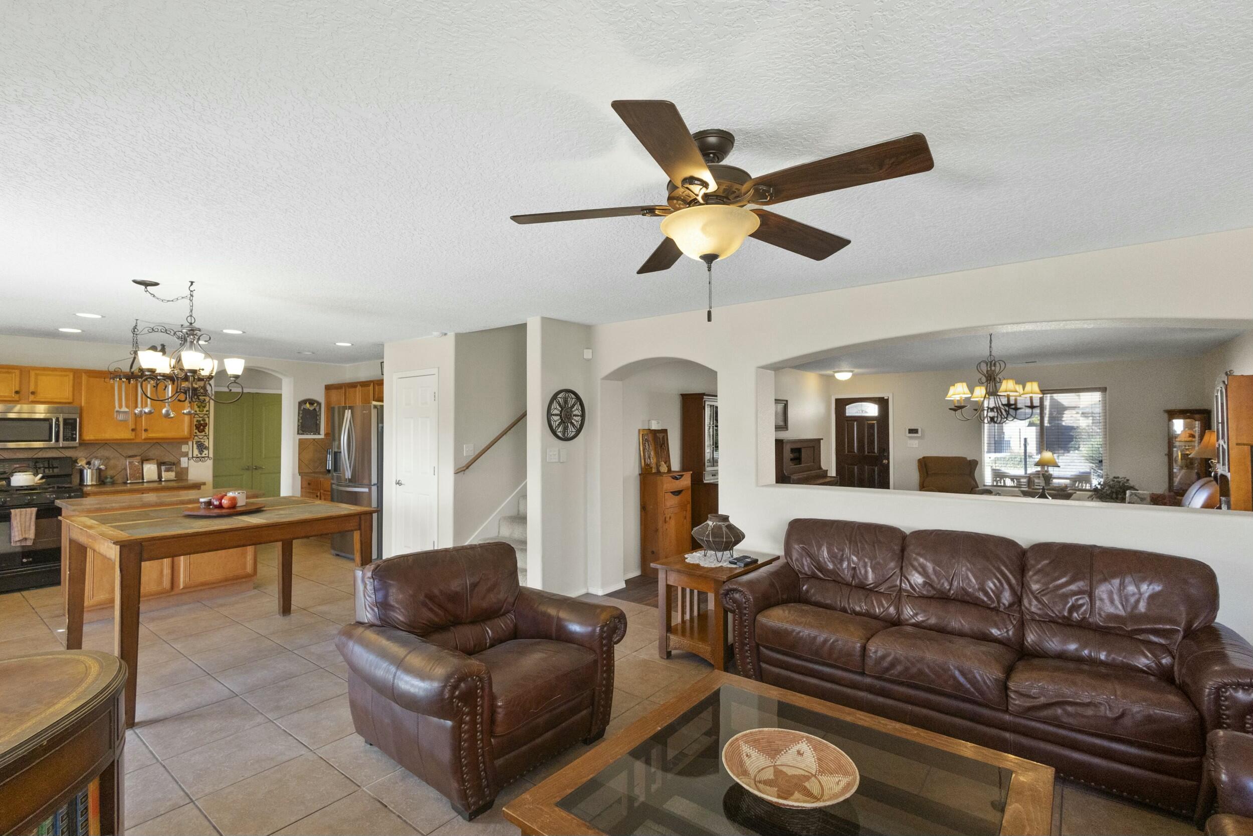 1021 Colibri Ave NW Avenue NW