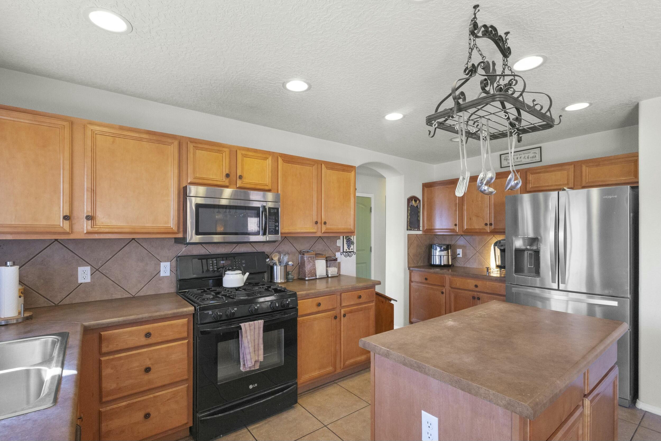 1021 Colibri Ave NW Avenue NW