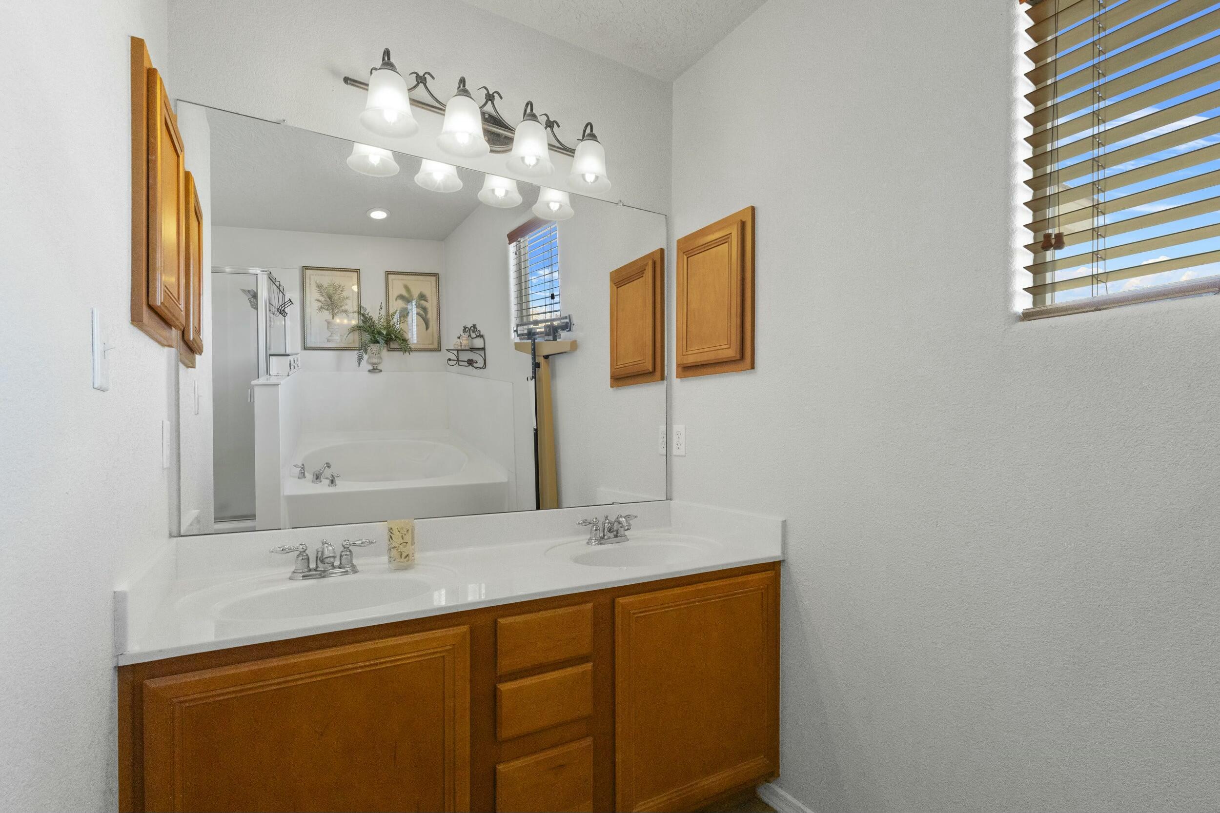 1021 Colibri Ave NW Avenue NW