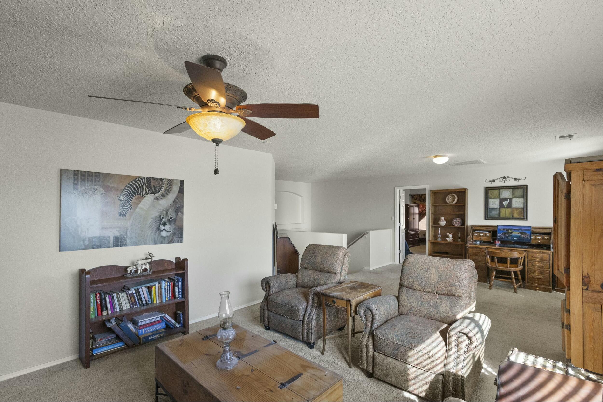 1021 Colibri Ave NW Avenue NW