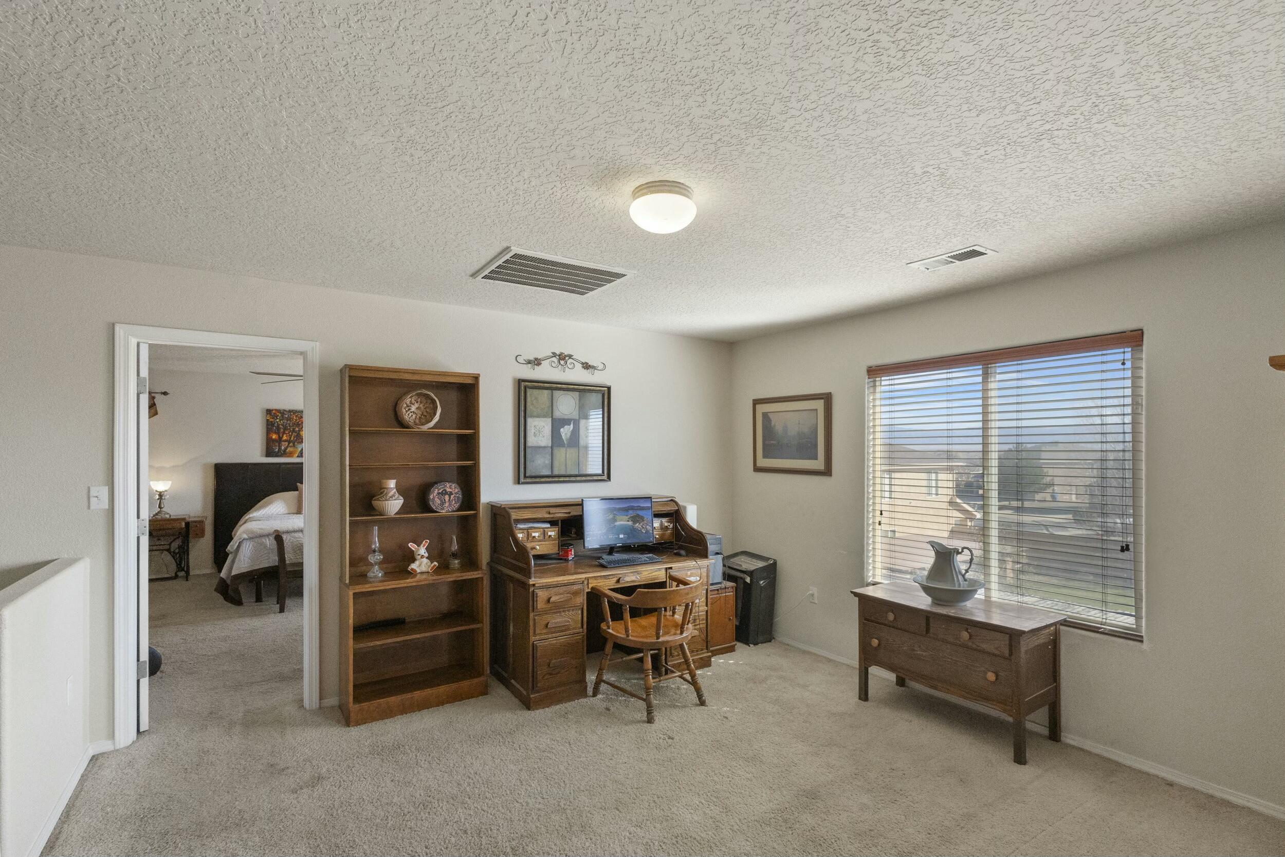 1021 Colibri Ave NW Avenue NW