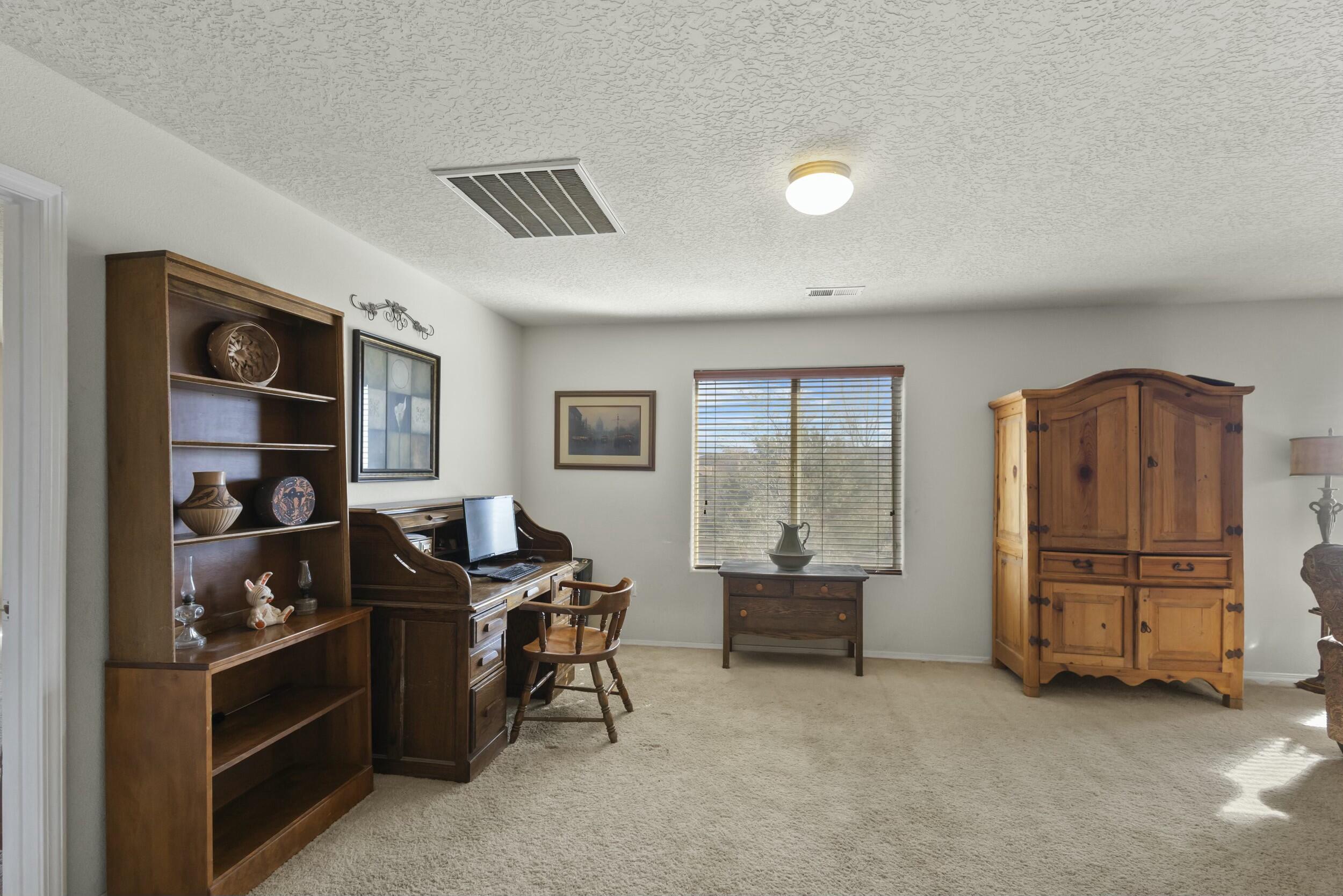 1021 Colibri Ave NW Avenue NW