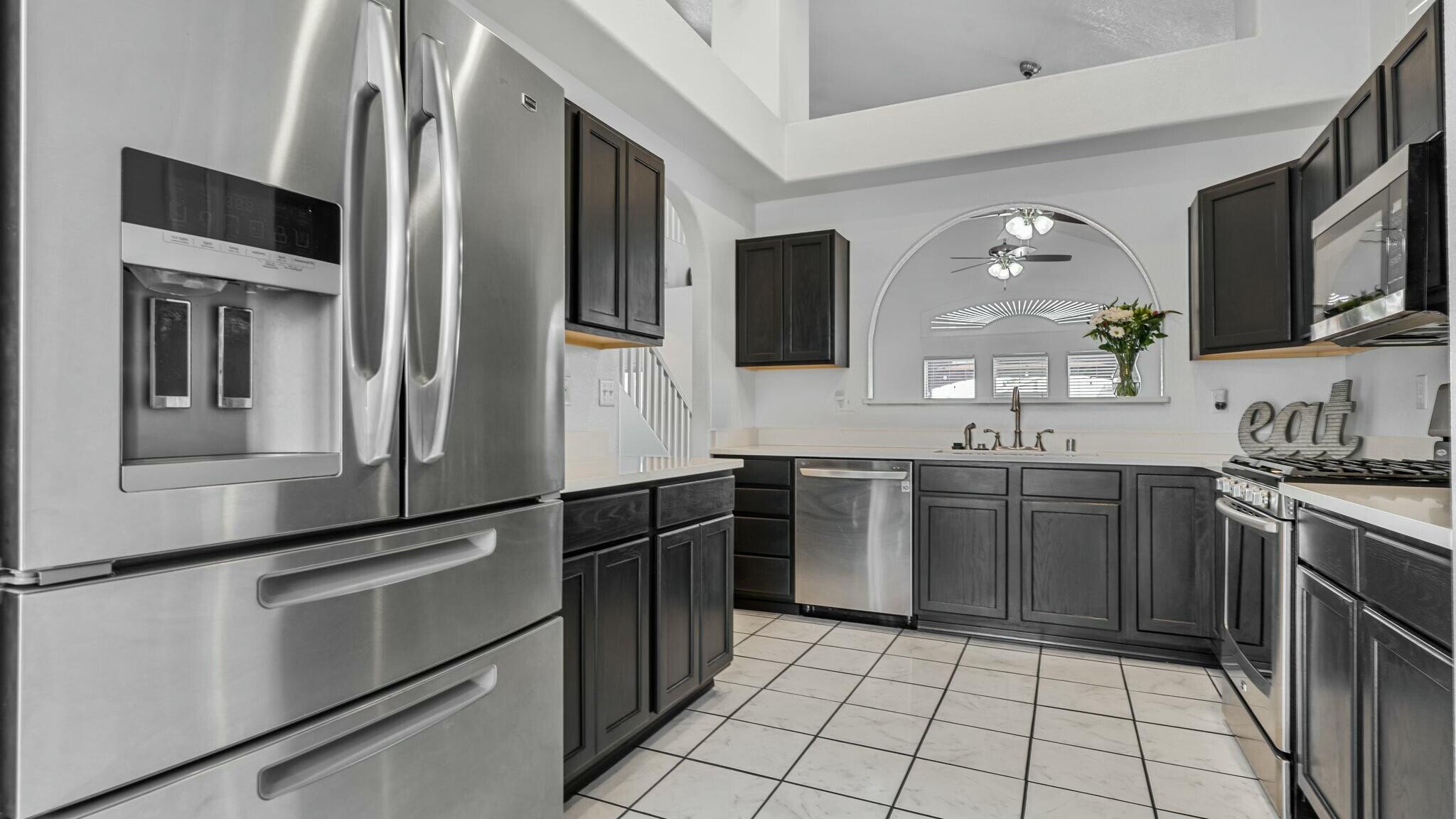 660 RAIN LILY Road SW