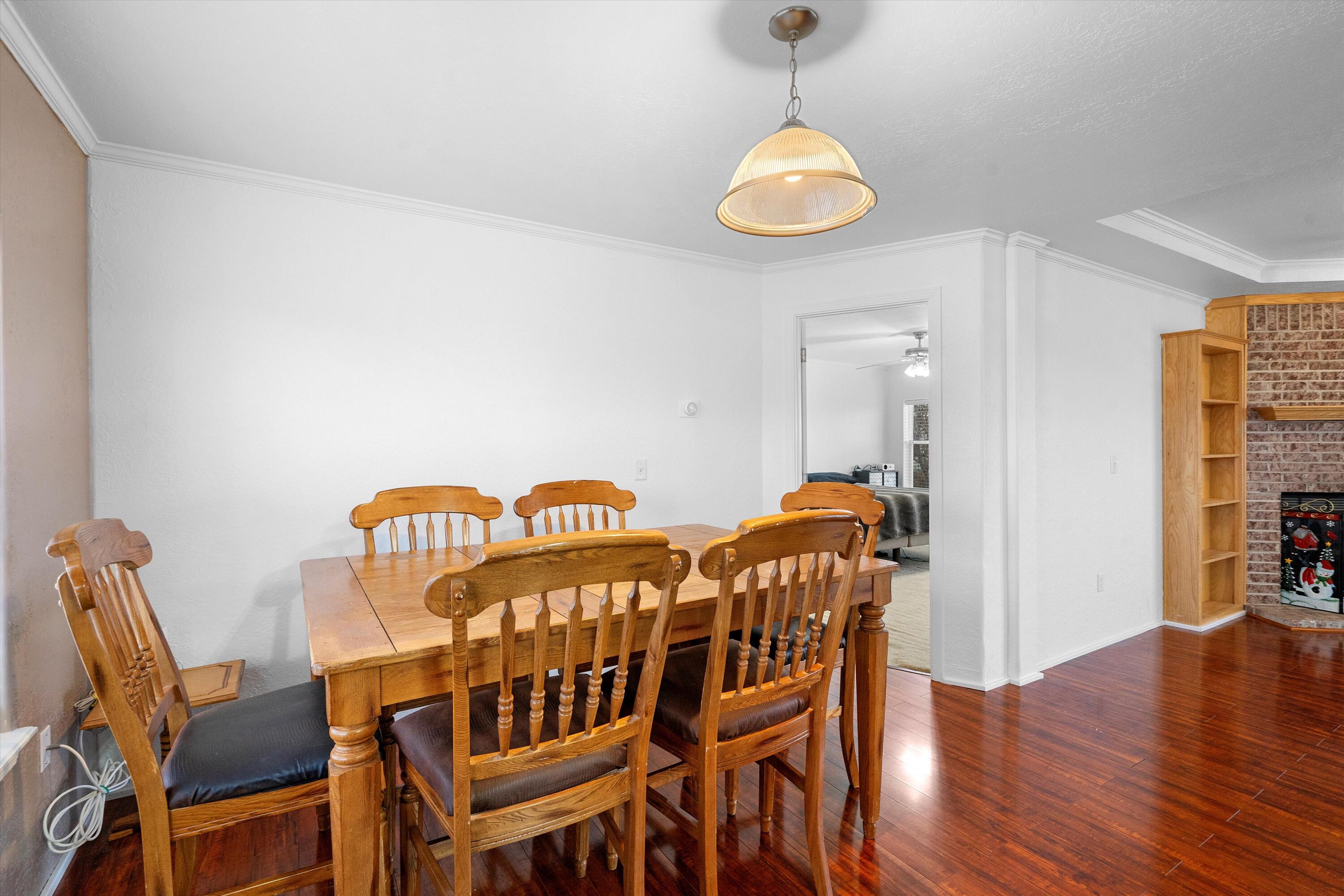 40 Will Rogers Avenue