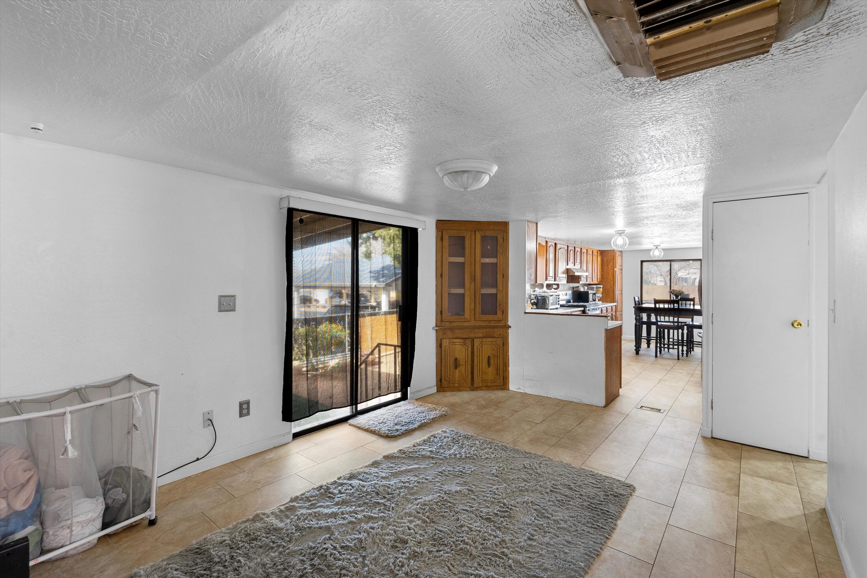 6608 Pino Avenue Avenue NE