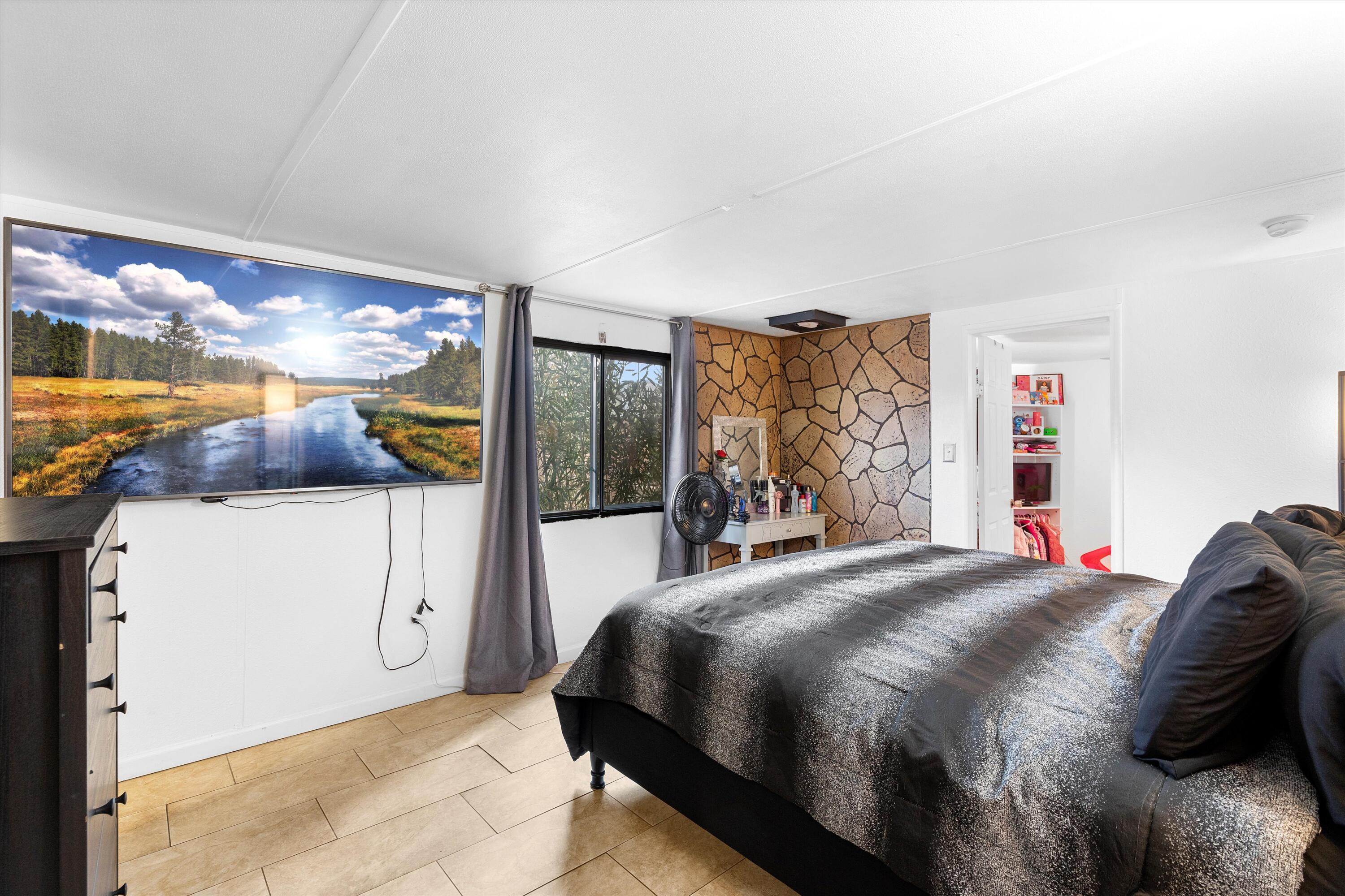 6608 Pino Avenue Avenue NE