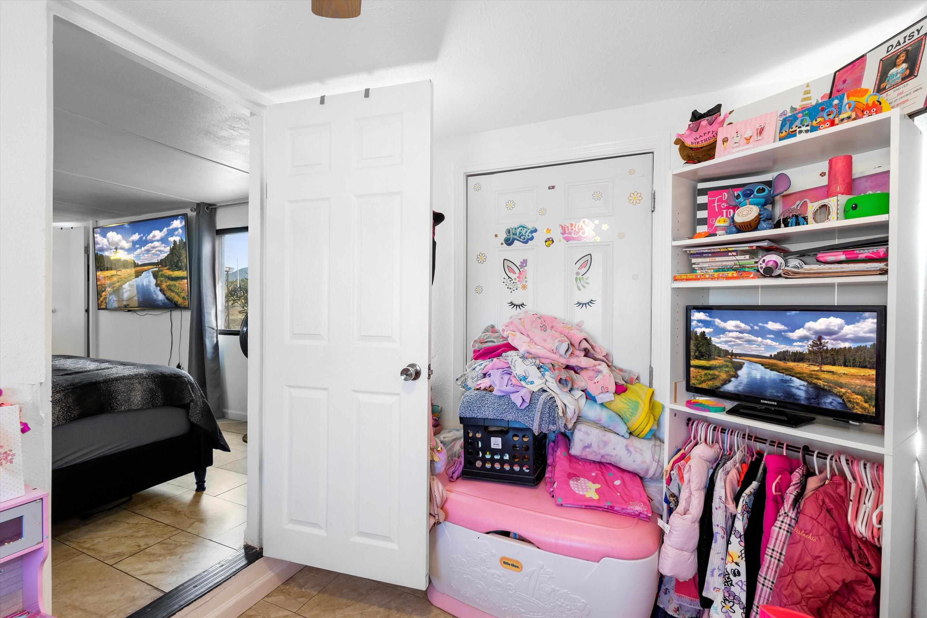 6608 Pino Avenue Avenue NE