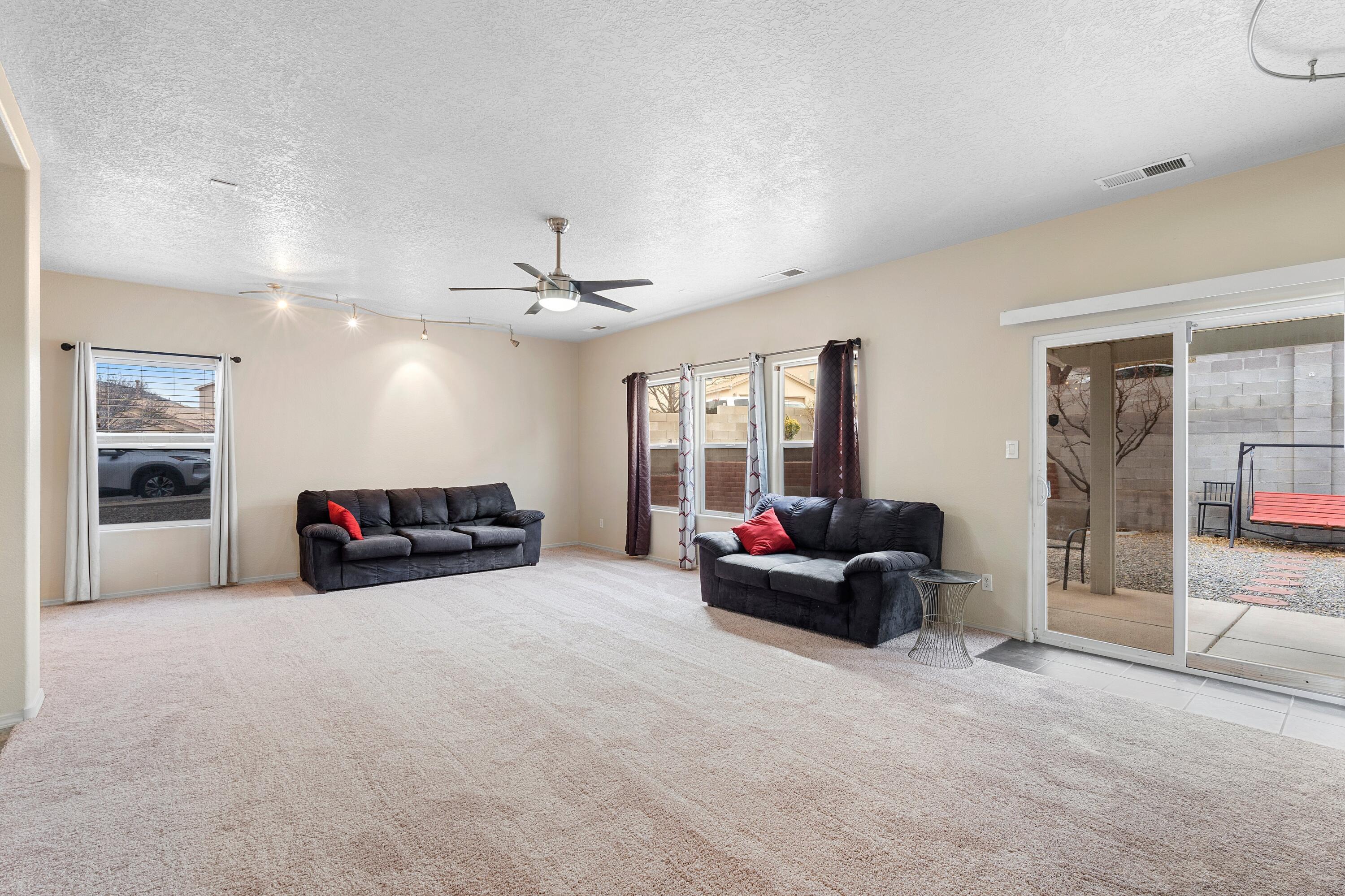 11101 Fiesta Park Street NW