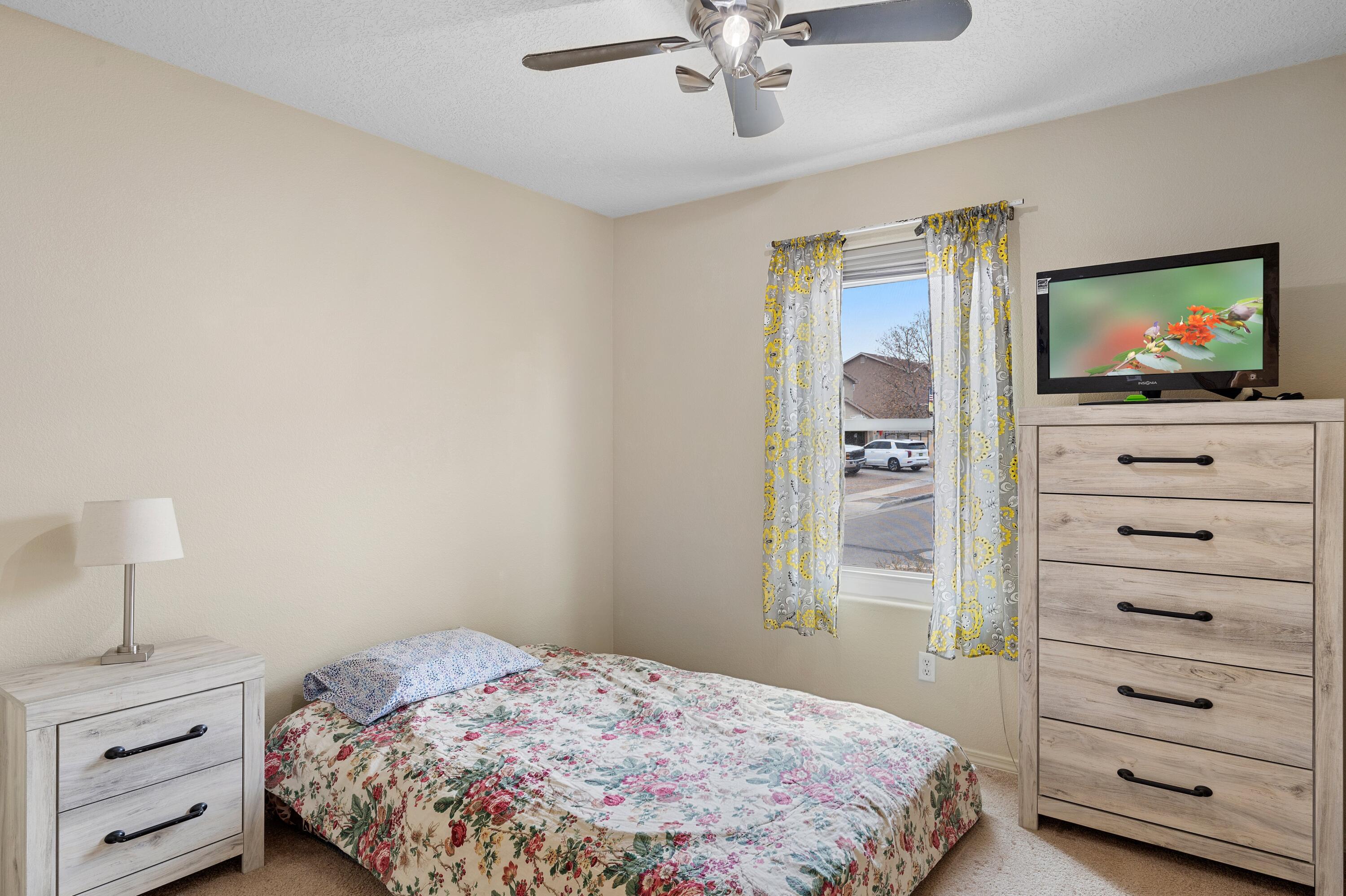 11101 Fiesta Park Street NW