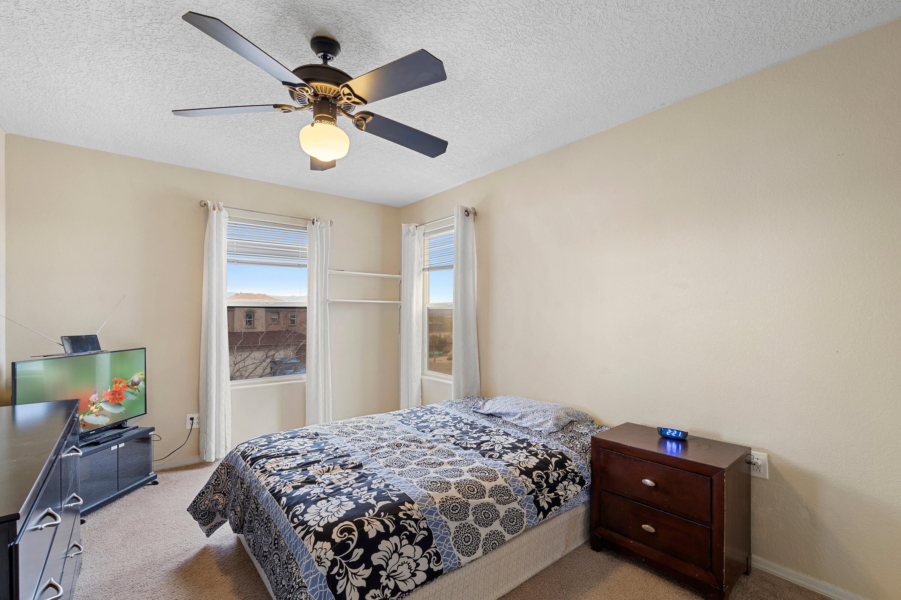 11101 Fiesta Park Street NW