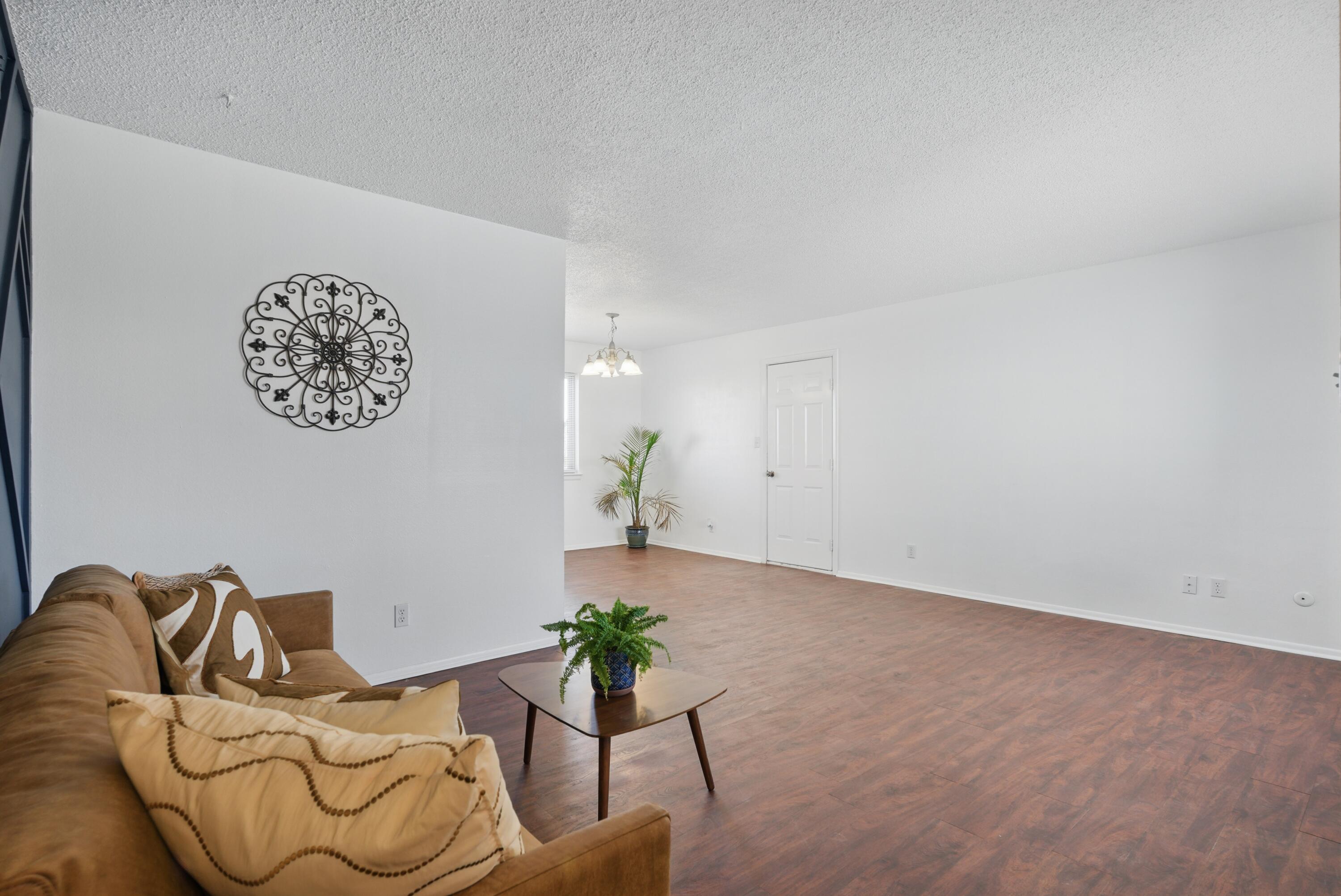 3905 EL DEDO Court SE