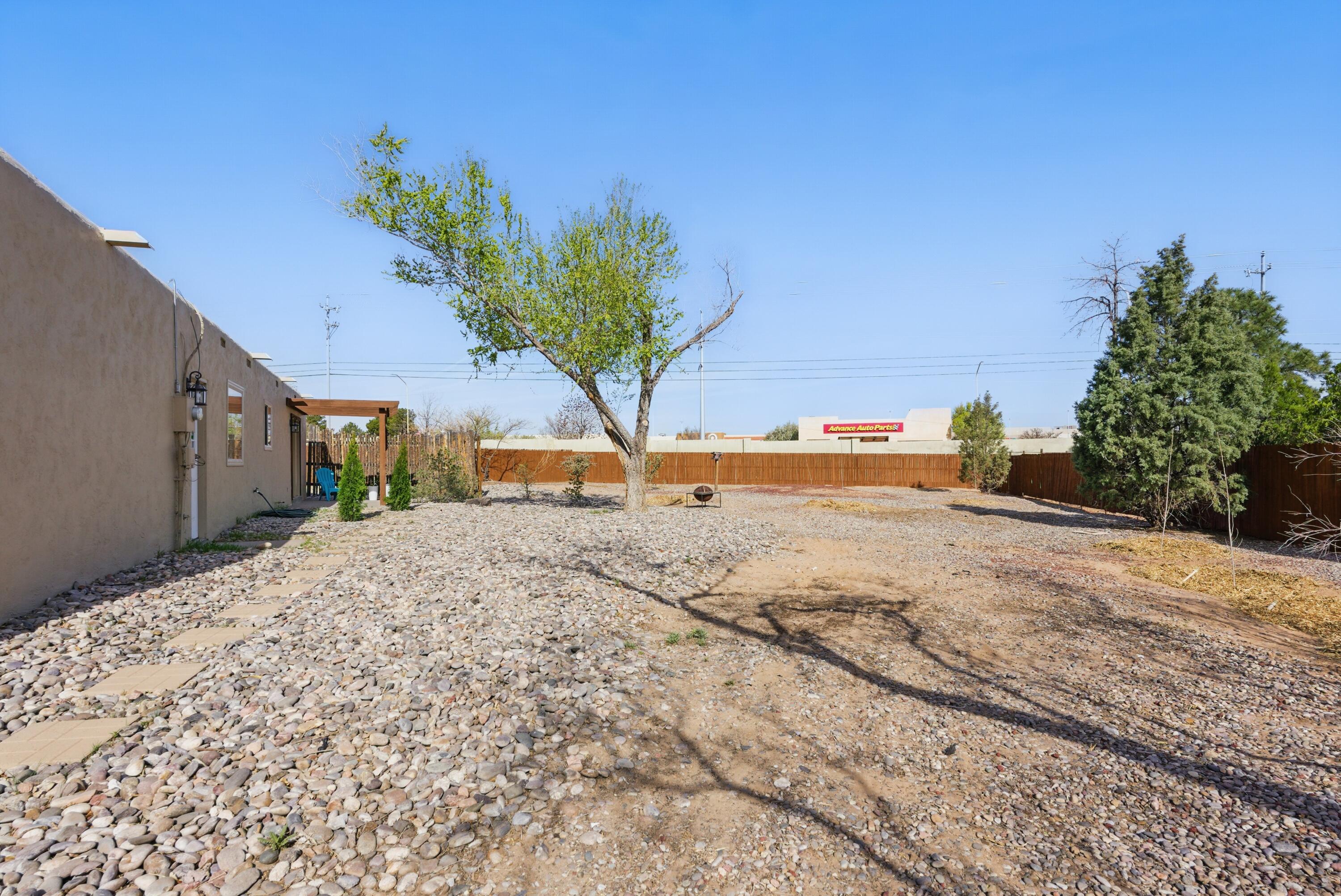 3905 EL DEDO Court SE