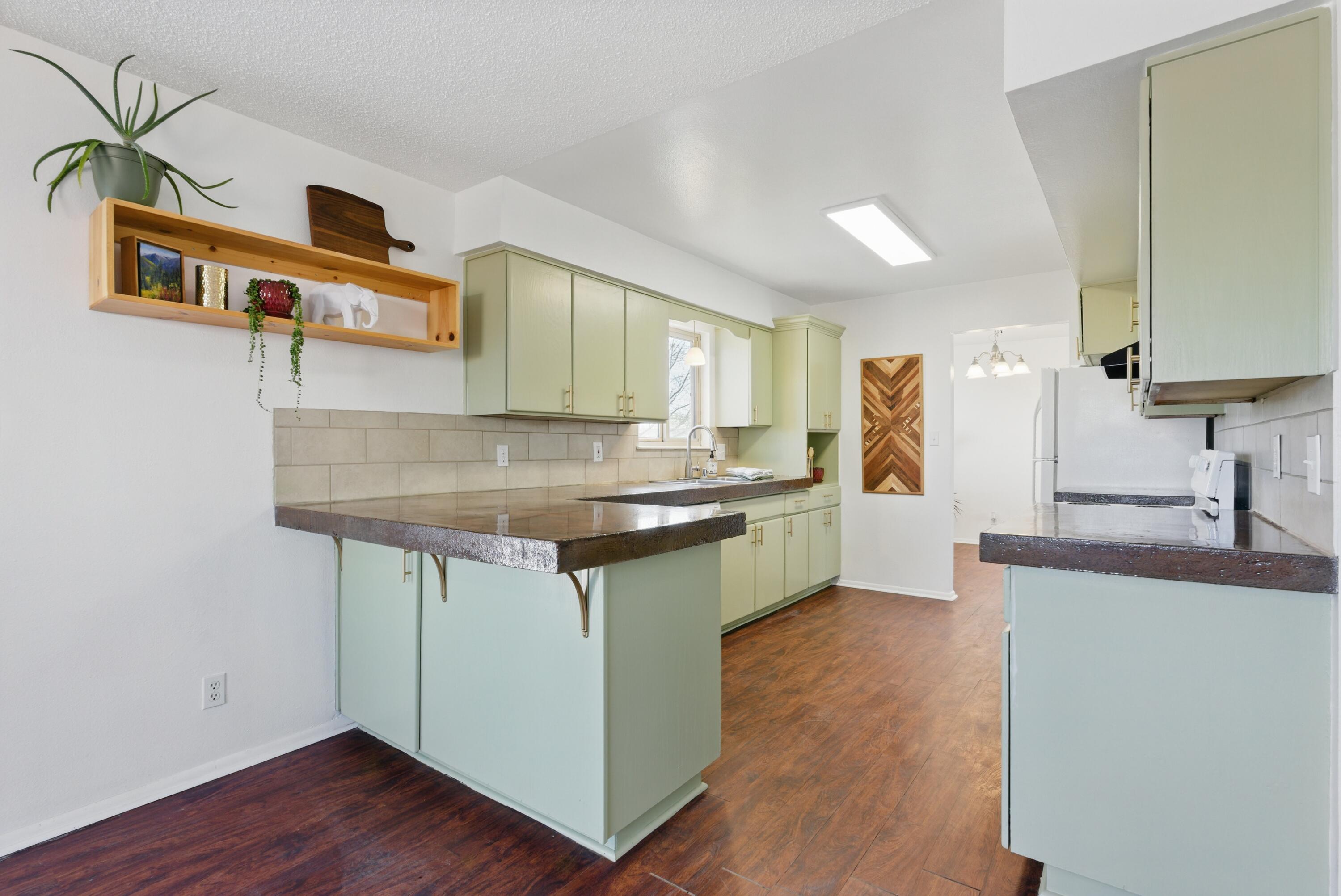 3905 EL DEDO Court SE