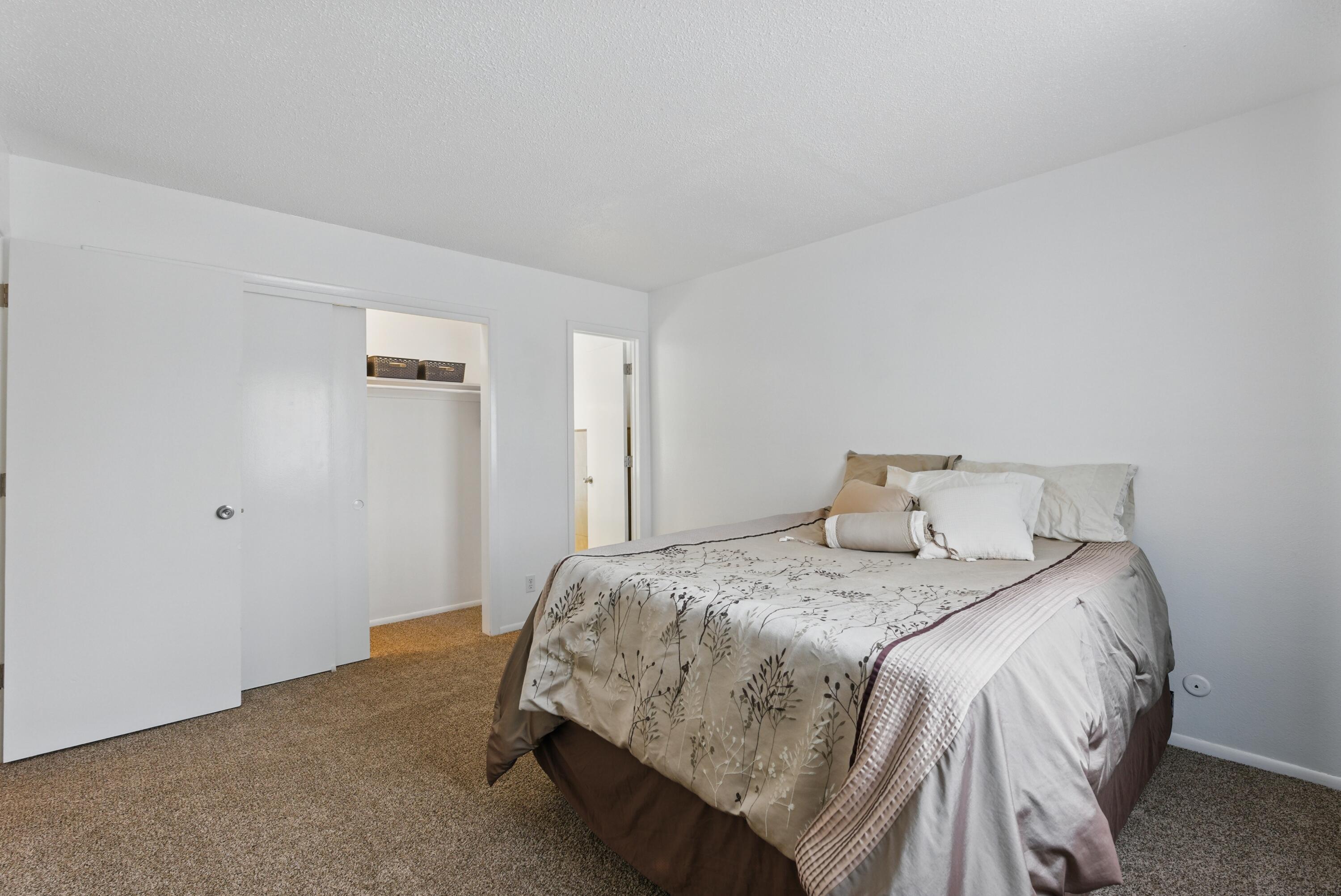 3905 EL DEDO Court SE