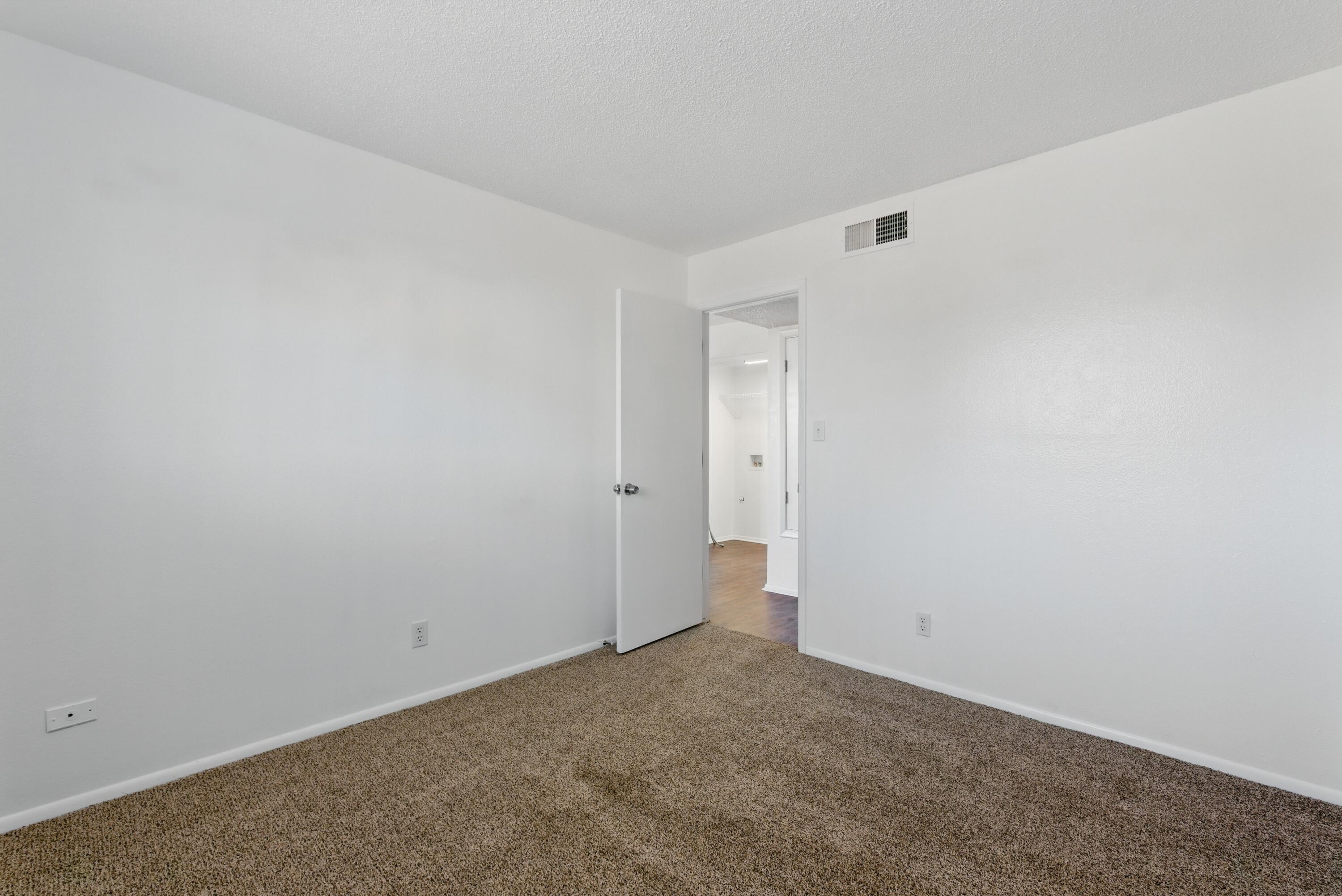 3905 EL DEDO Court SE