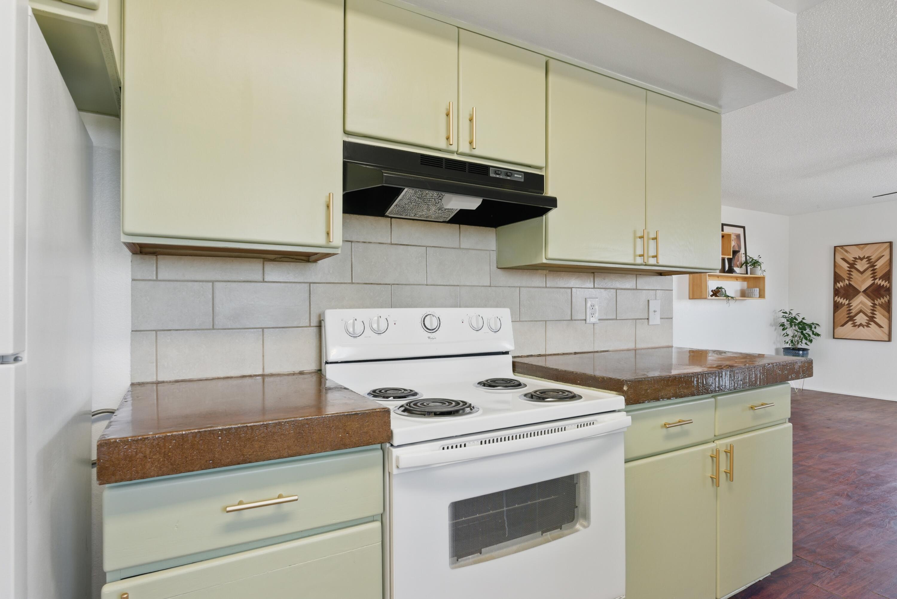 3905 EL DEDO Court SE