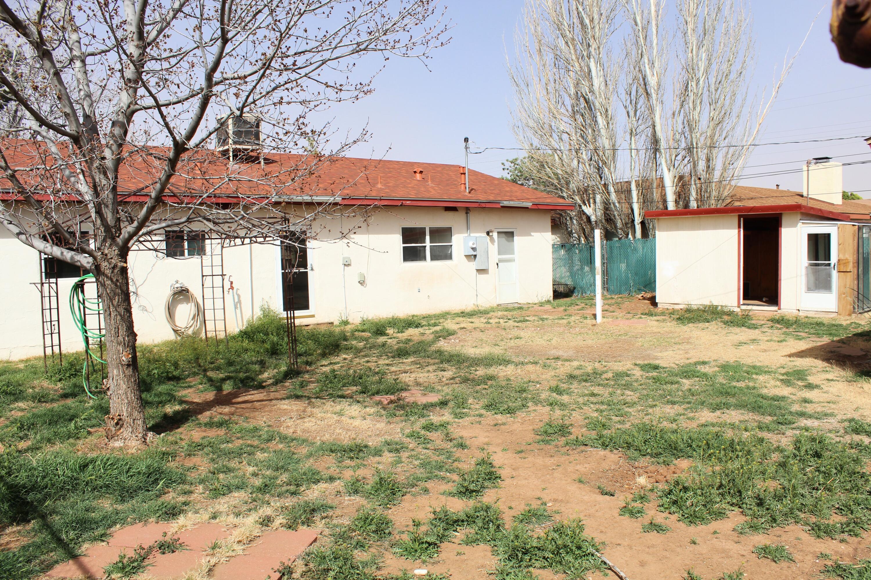 429 W MANANA Boulevard