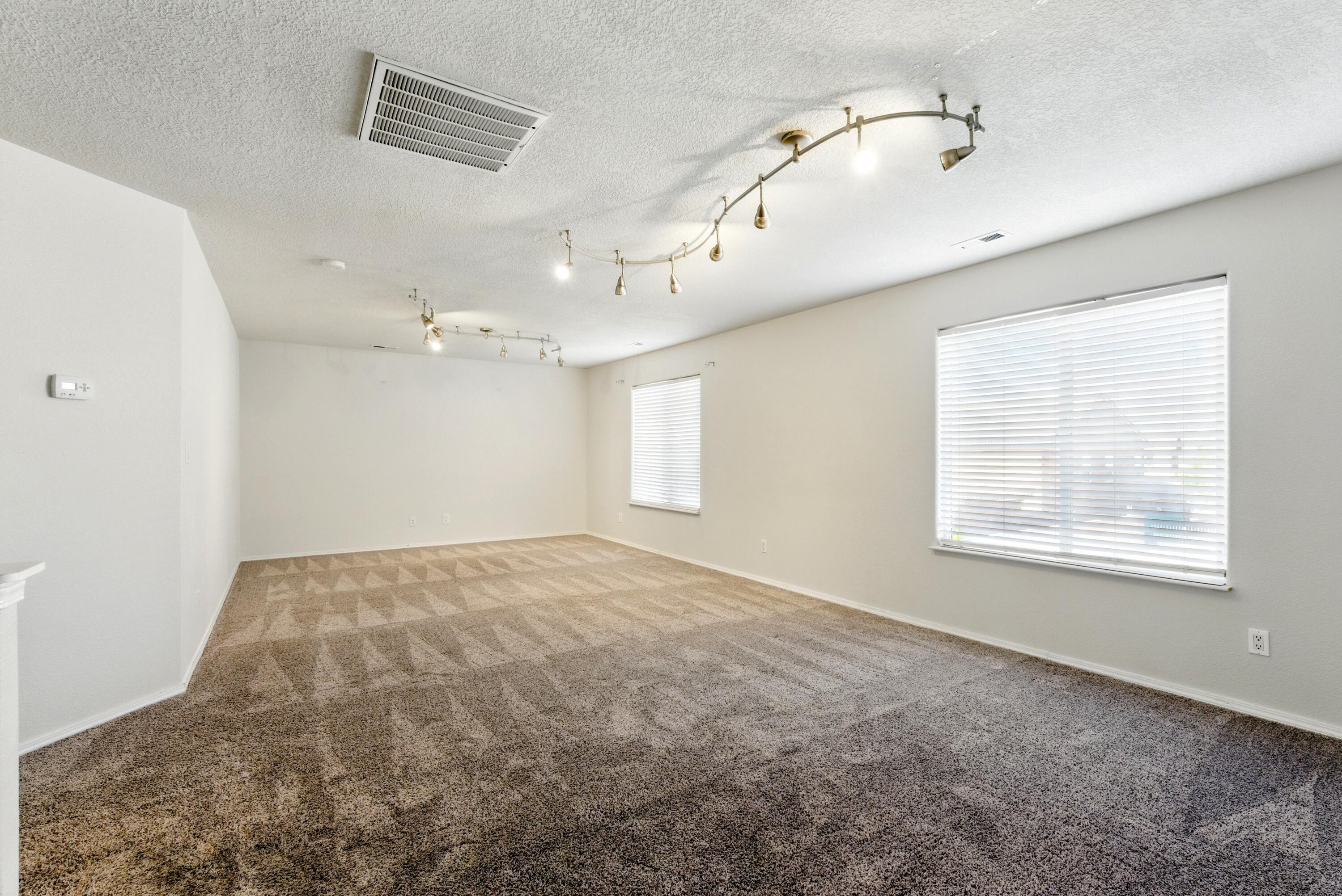 1607 CORTE CORDILLERA