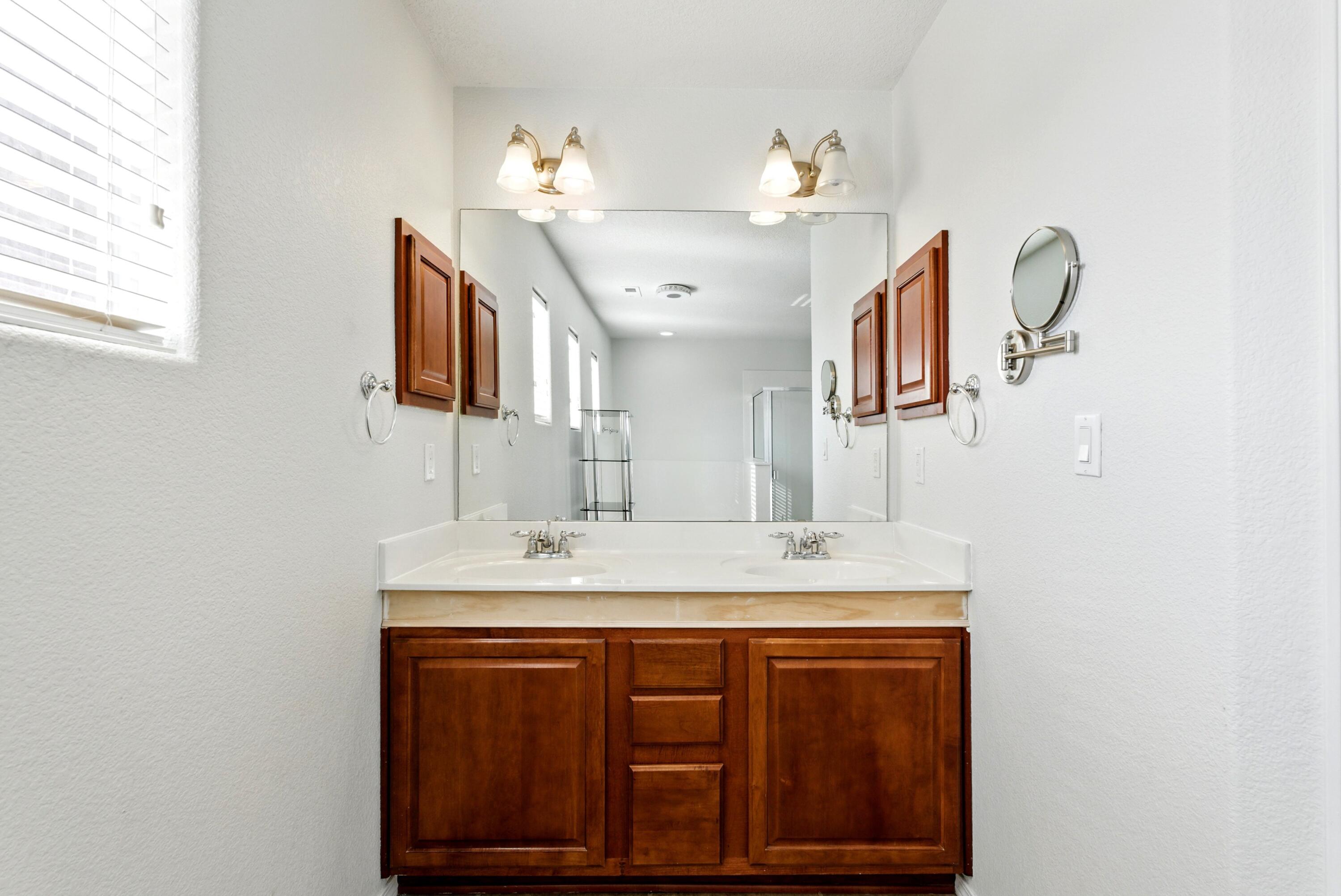 1607 CORTE CORDILLERA