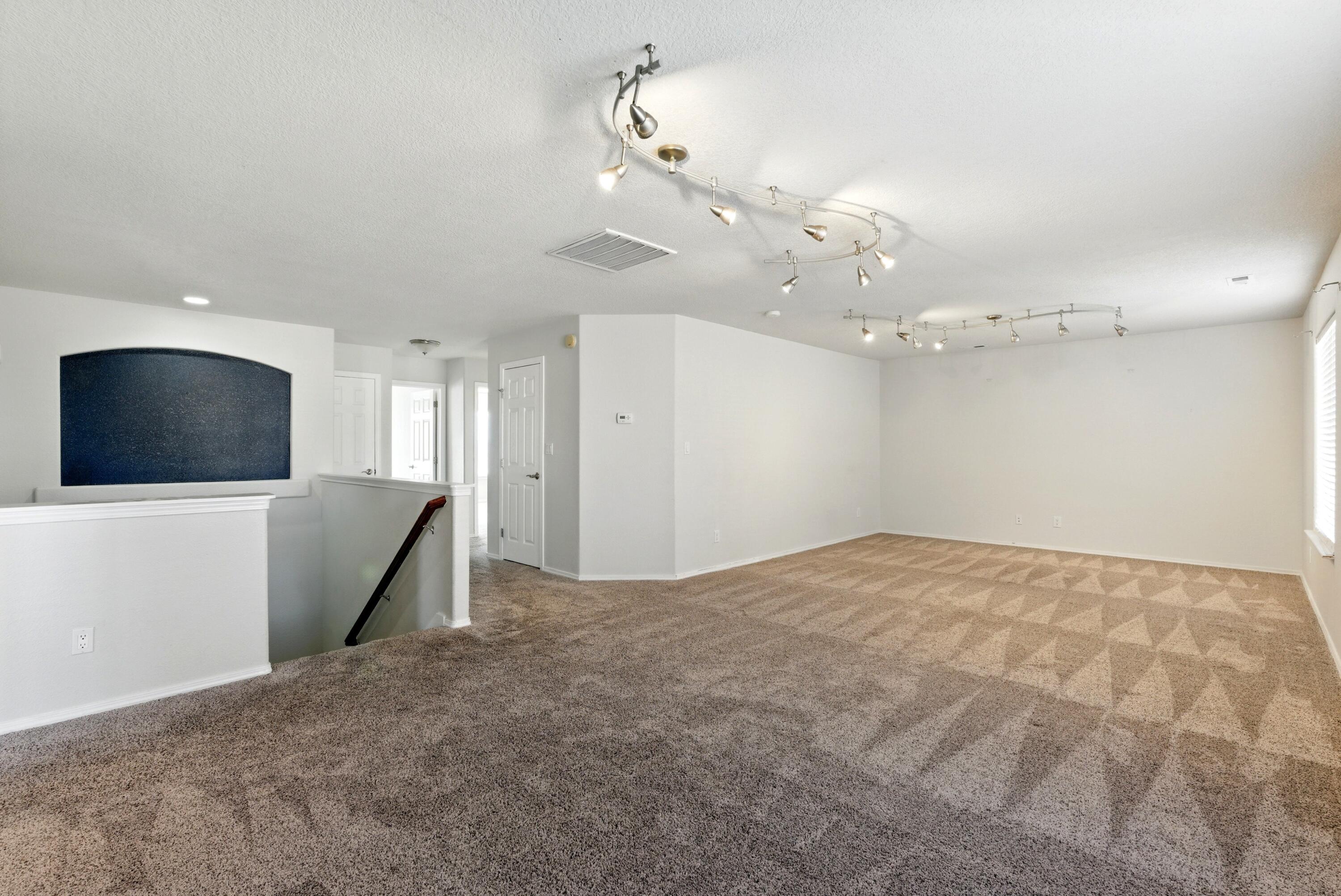 1607 CORTE CORDILLERA