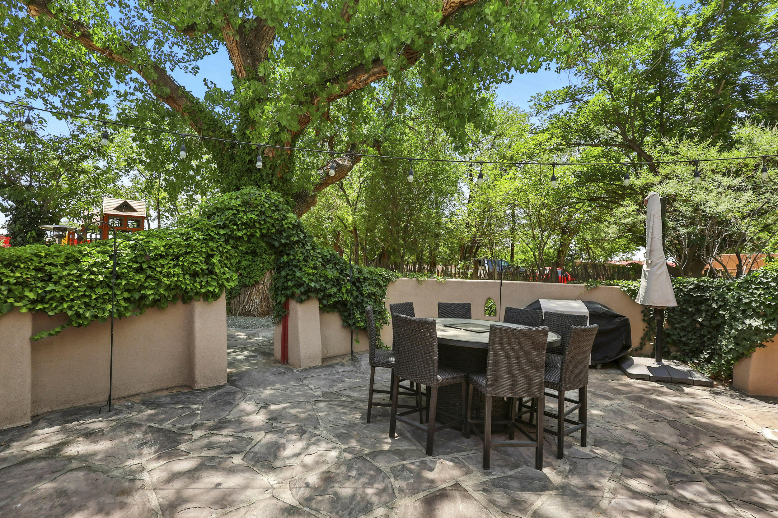 135 B SICHLER Road SW