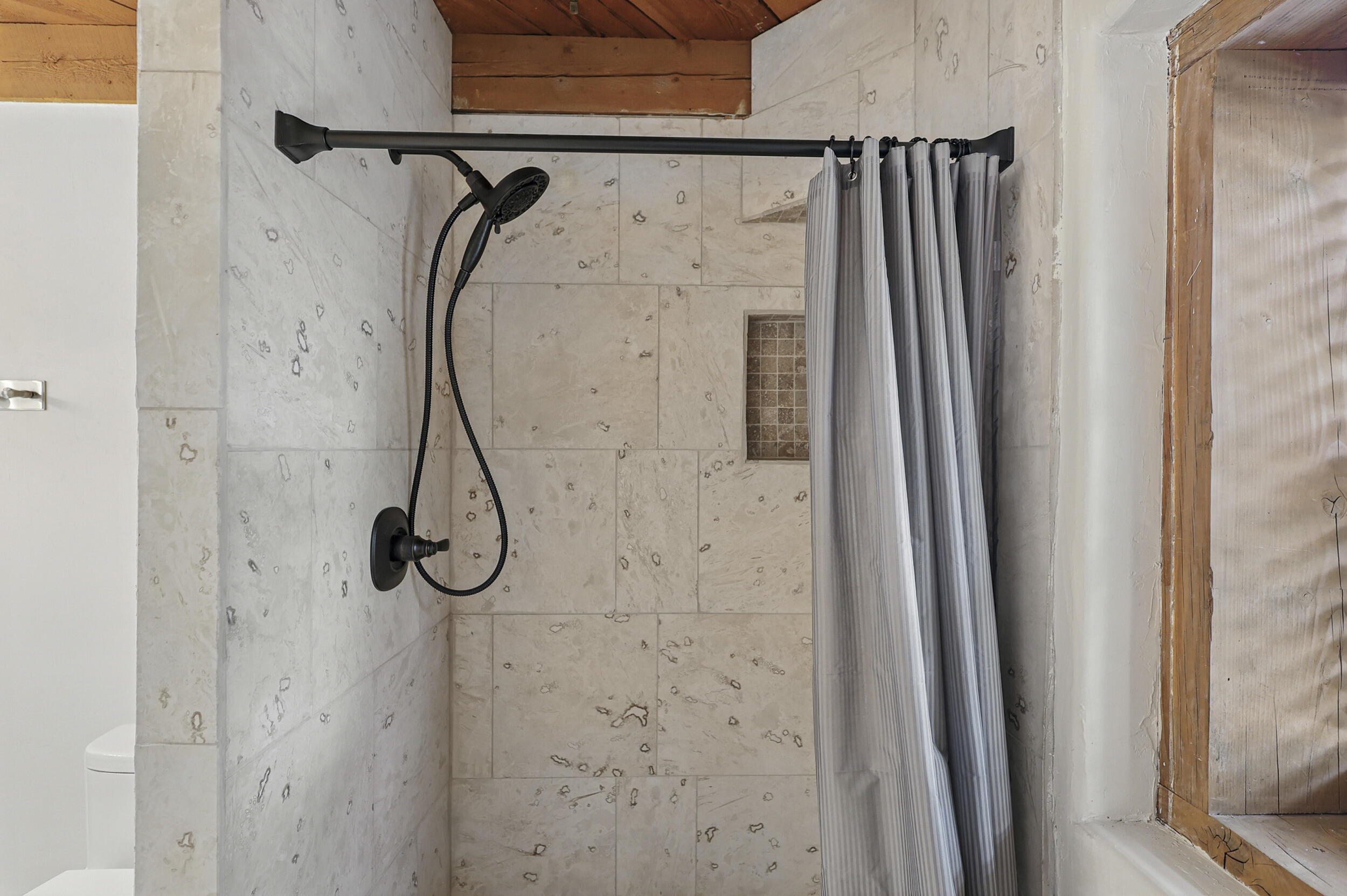 135 B SICHLER Road SW