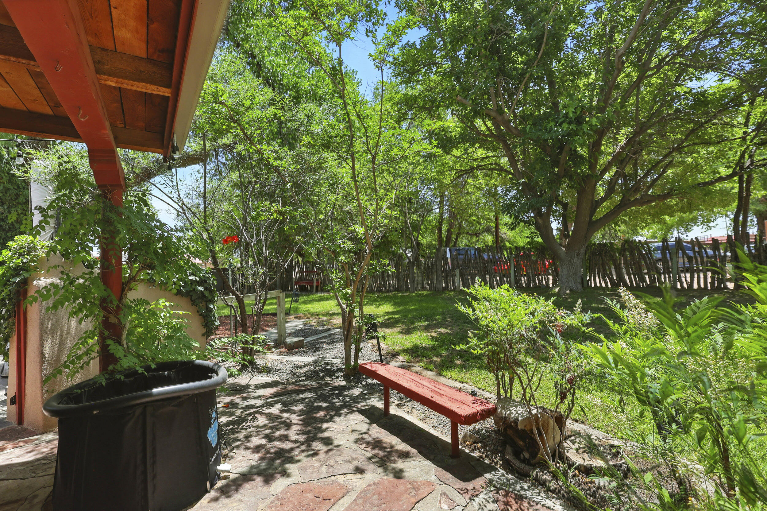 135 B SICHLER Road SW