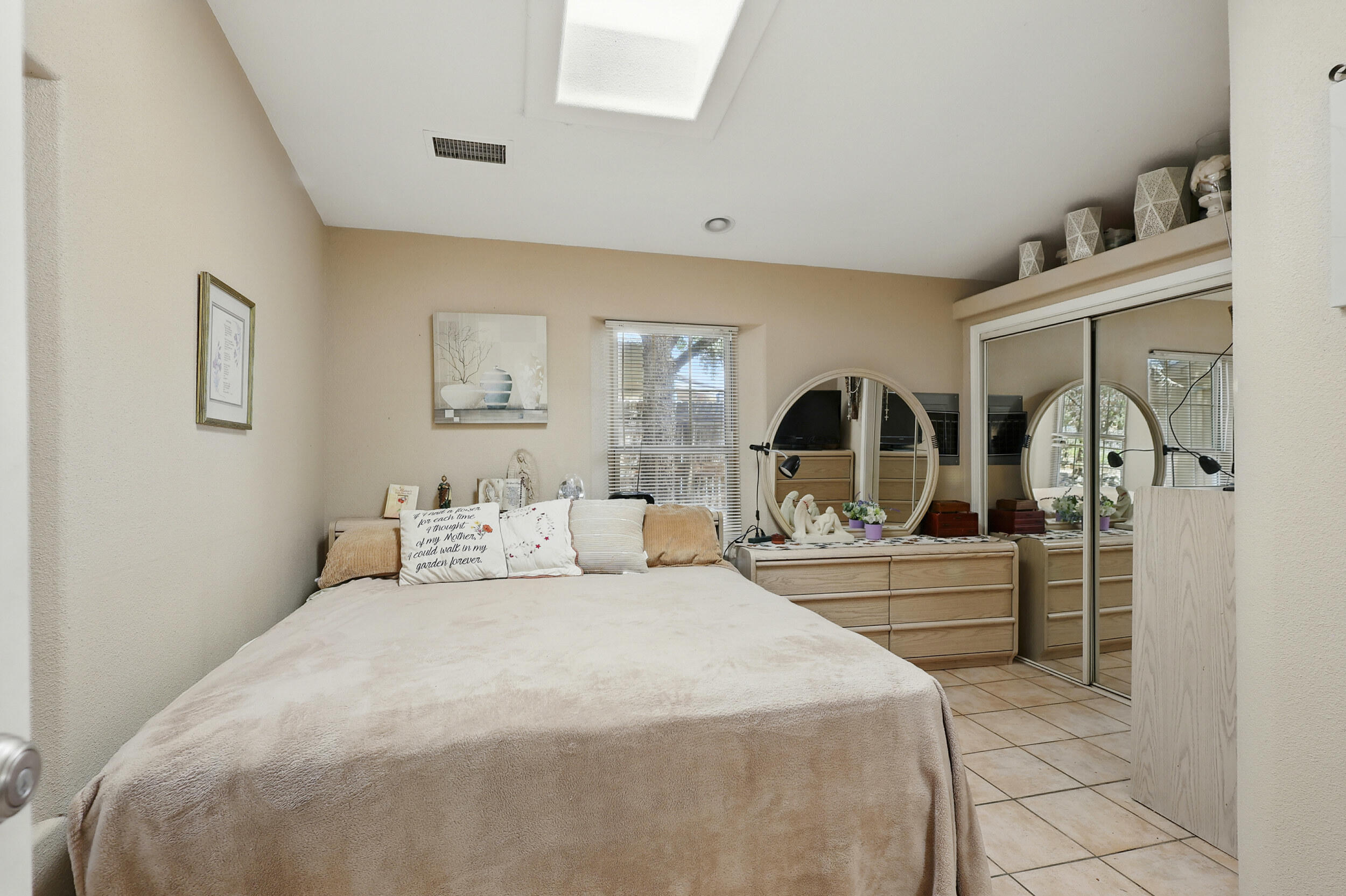 135 B SICHLER Road SW