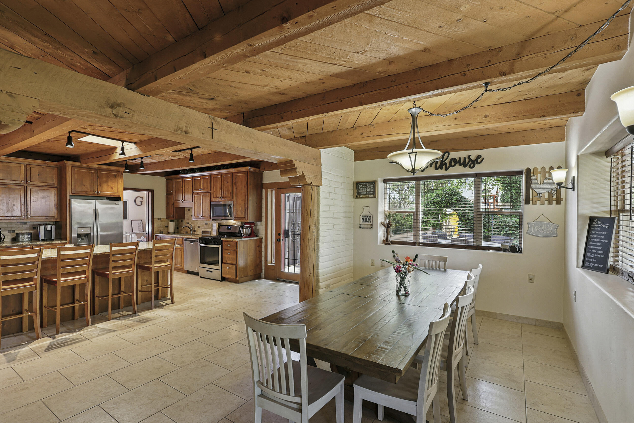 135 B SICHLER Road SW