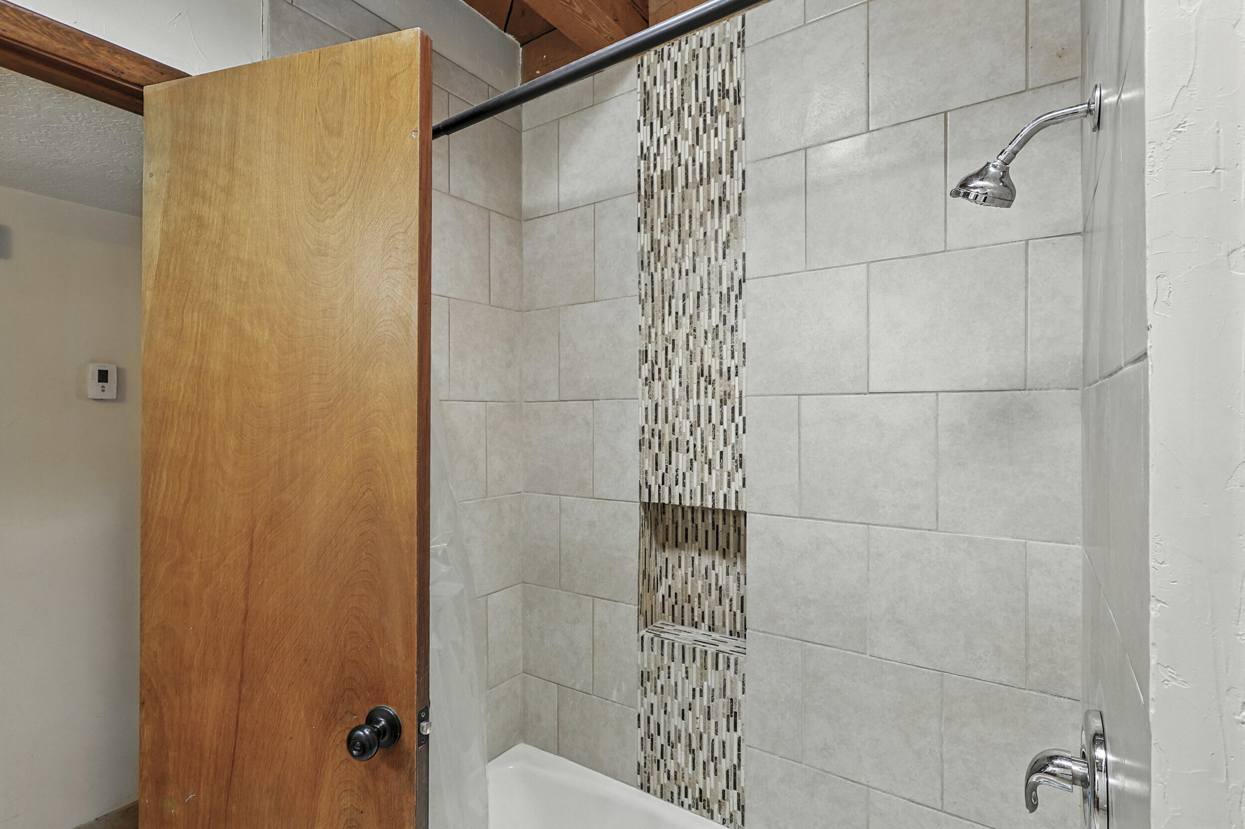 135 B SICHLER Road SW