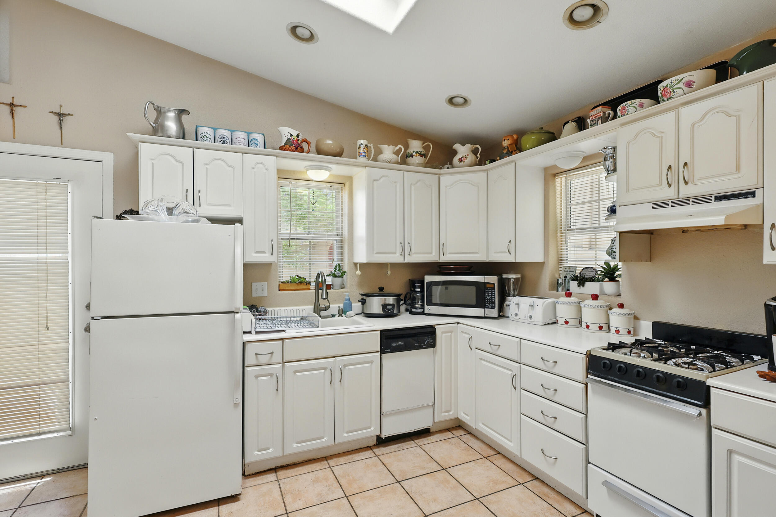 135 B SICHLER Road SW