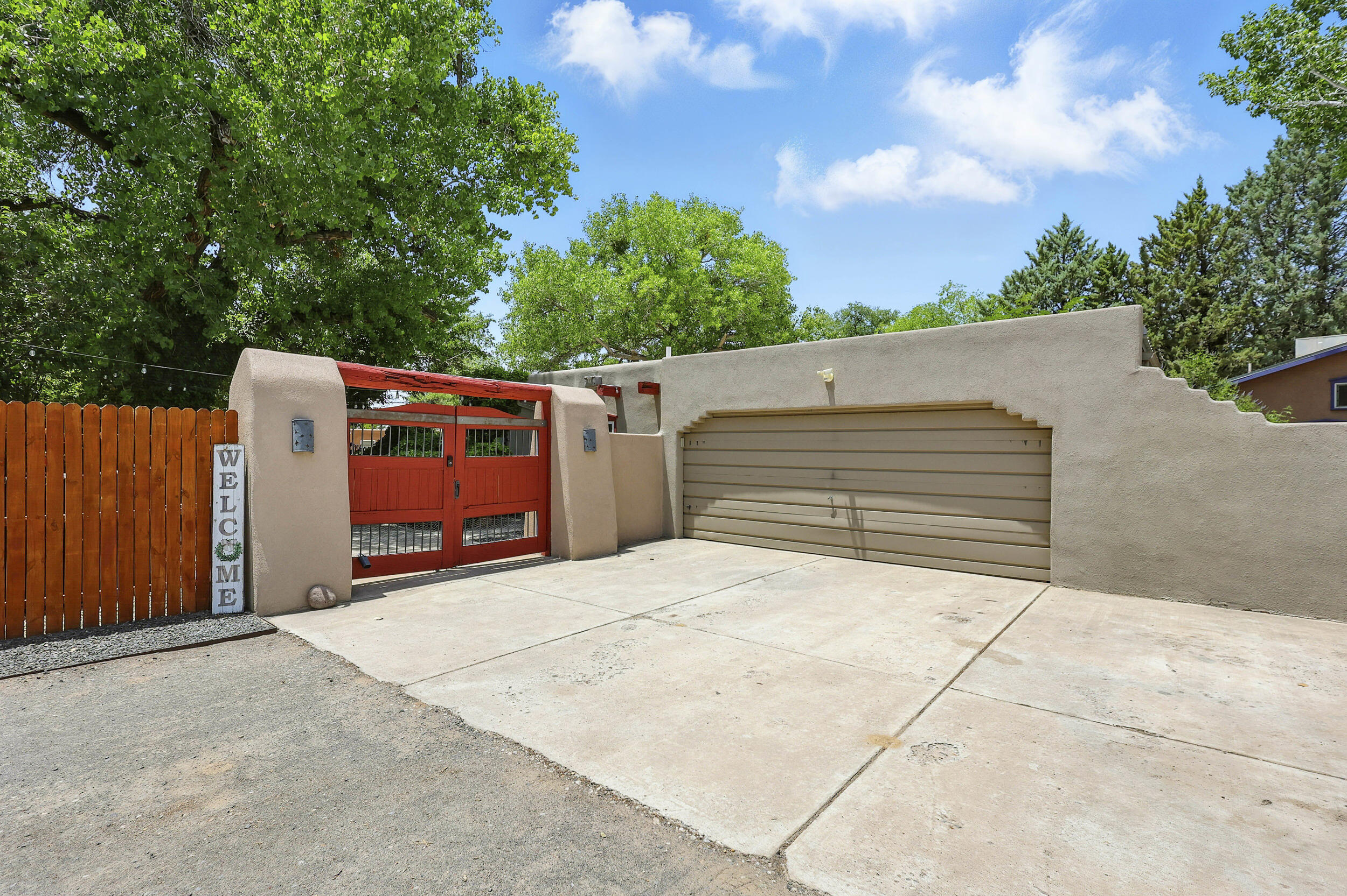 135 B SICHLER Road SW