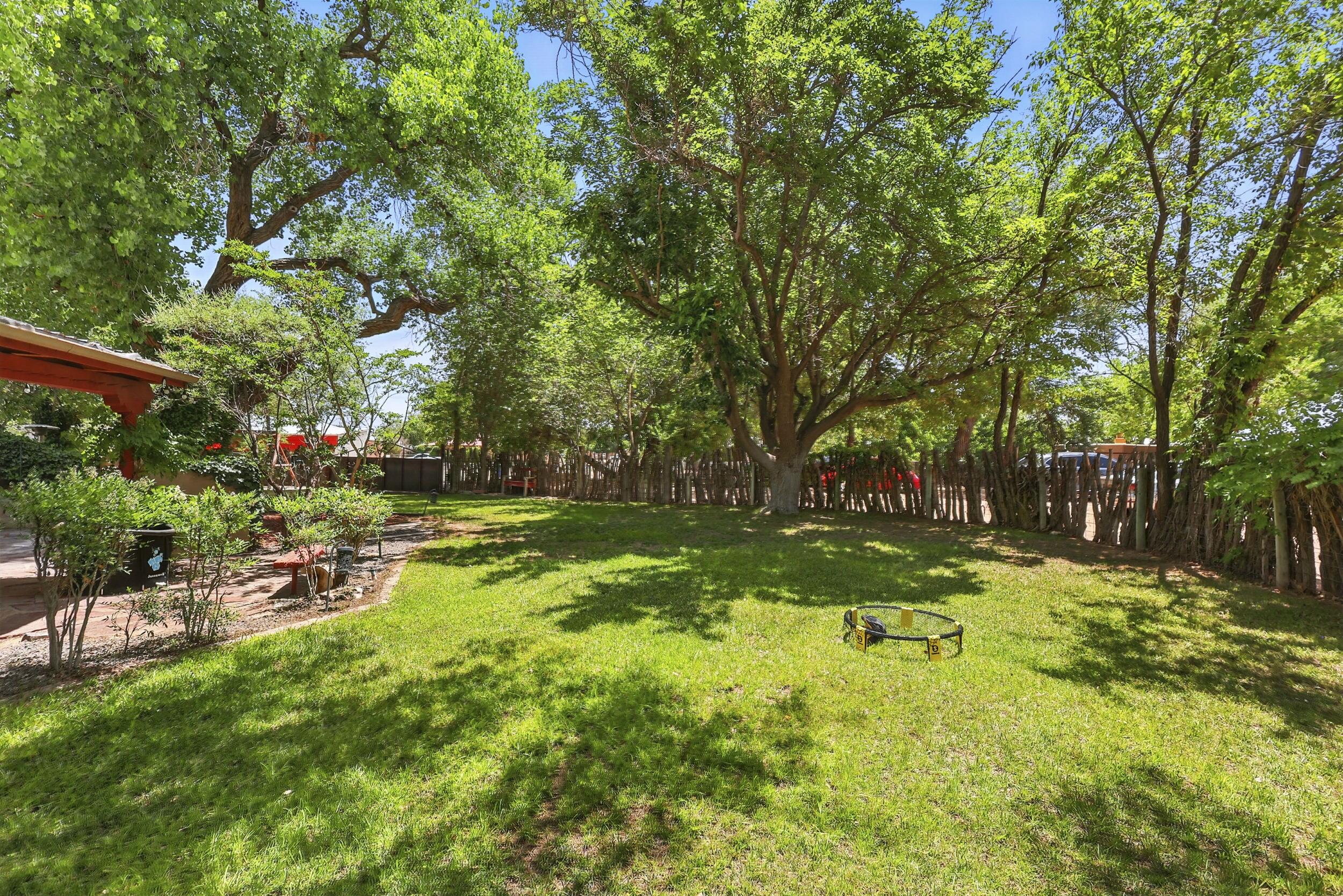 135 B SICHLER Road SW