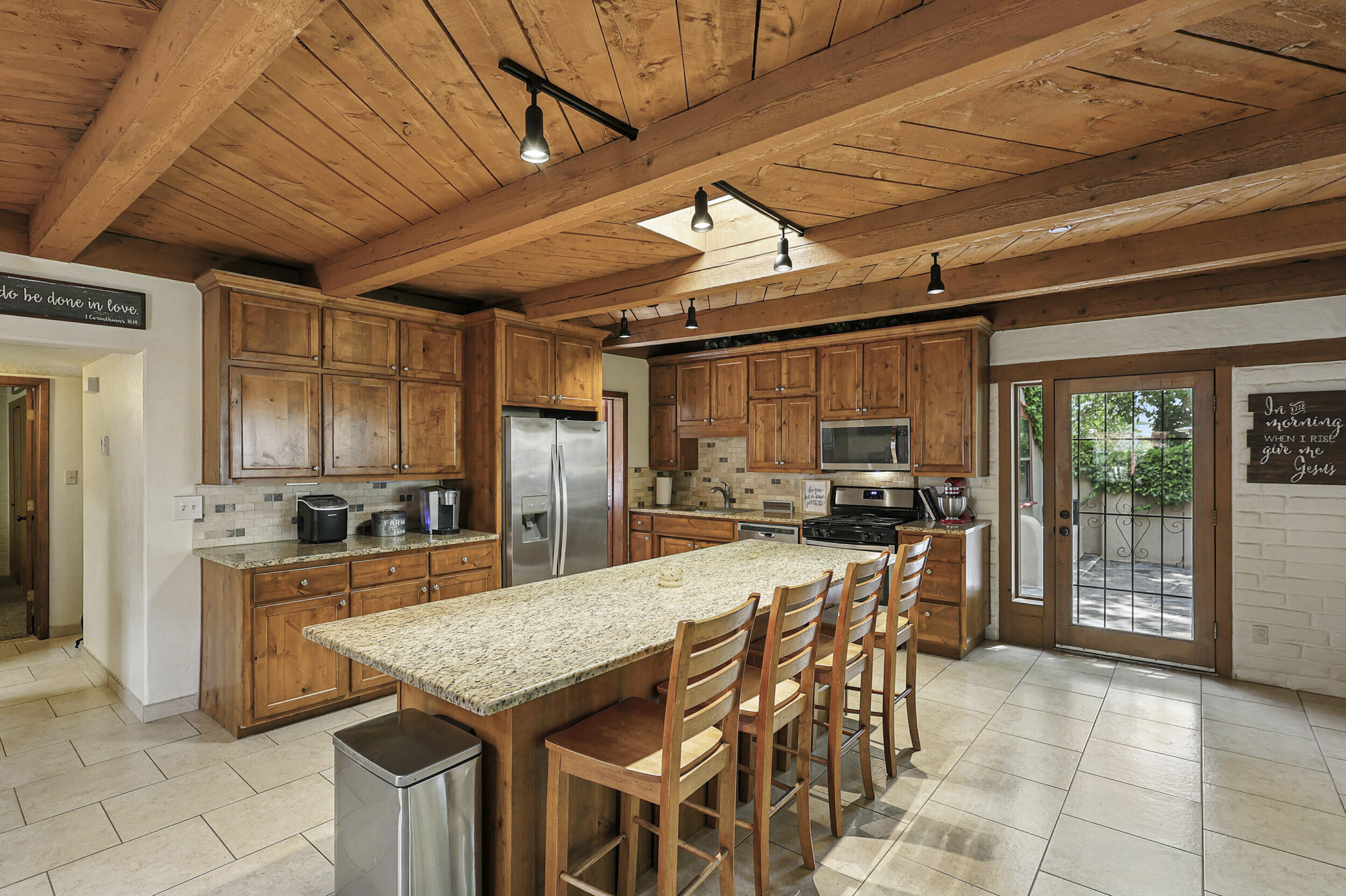 135 B SICHLER Road SW