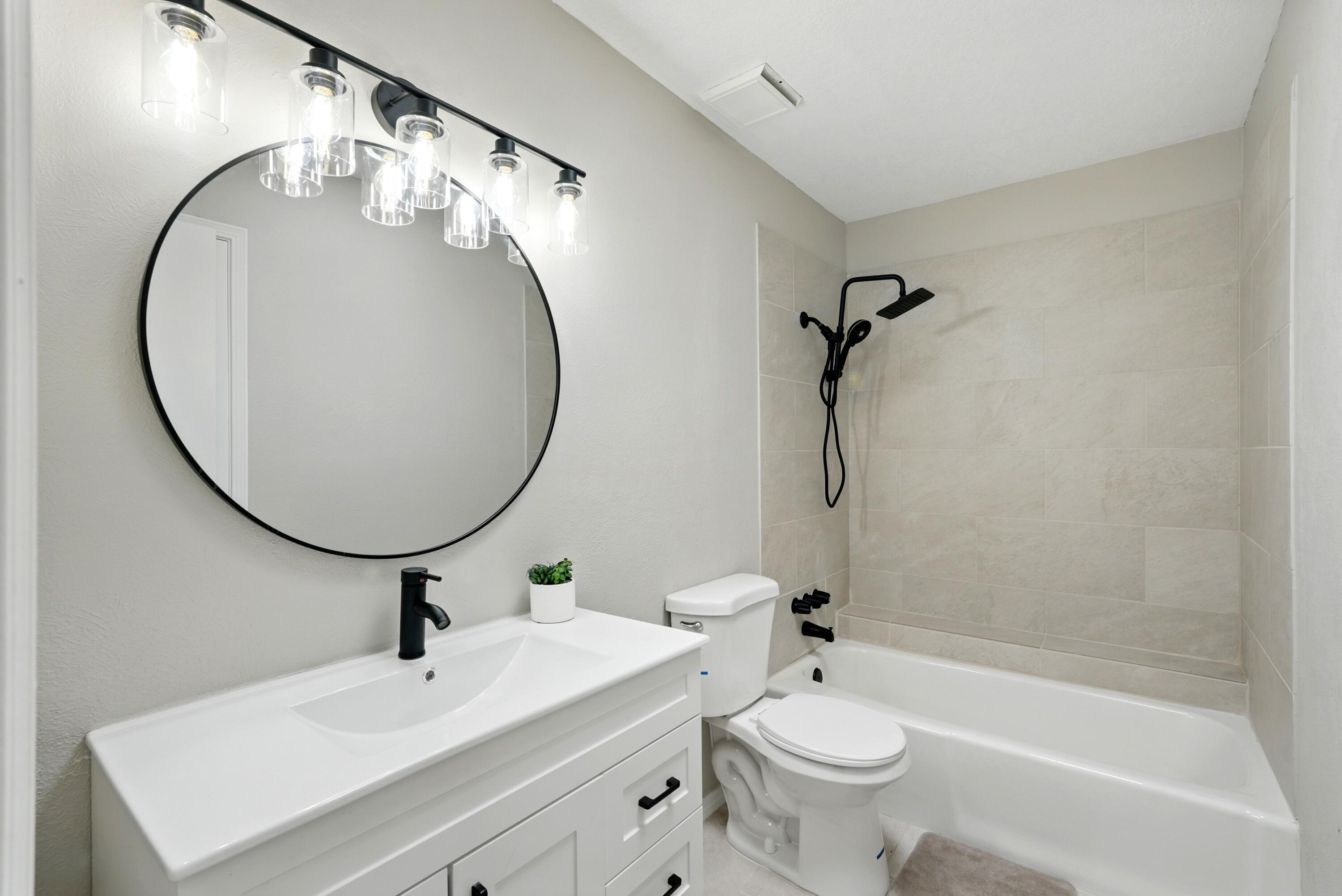 60 PHEASANT HILL Drive NE